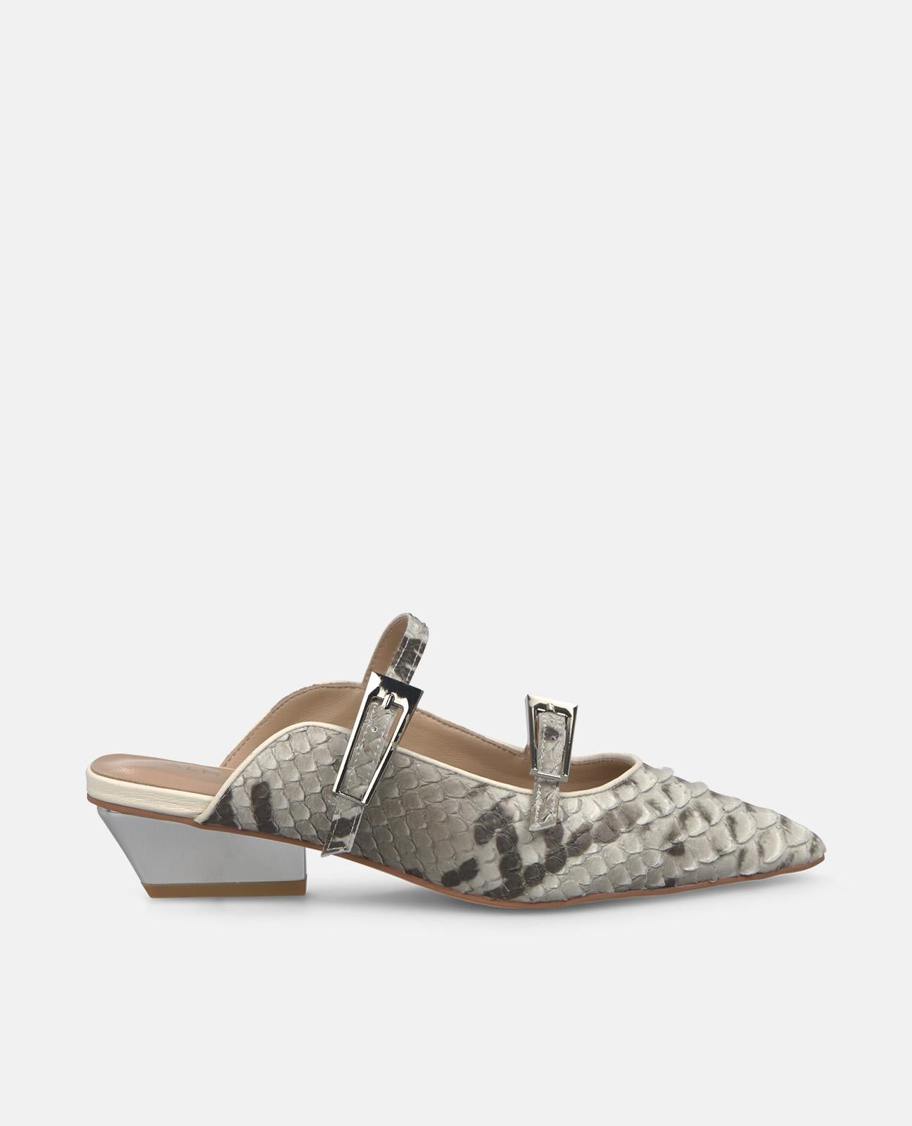 MULE WITH STRAPS
