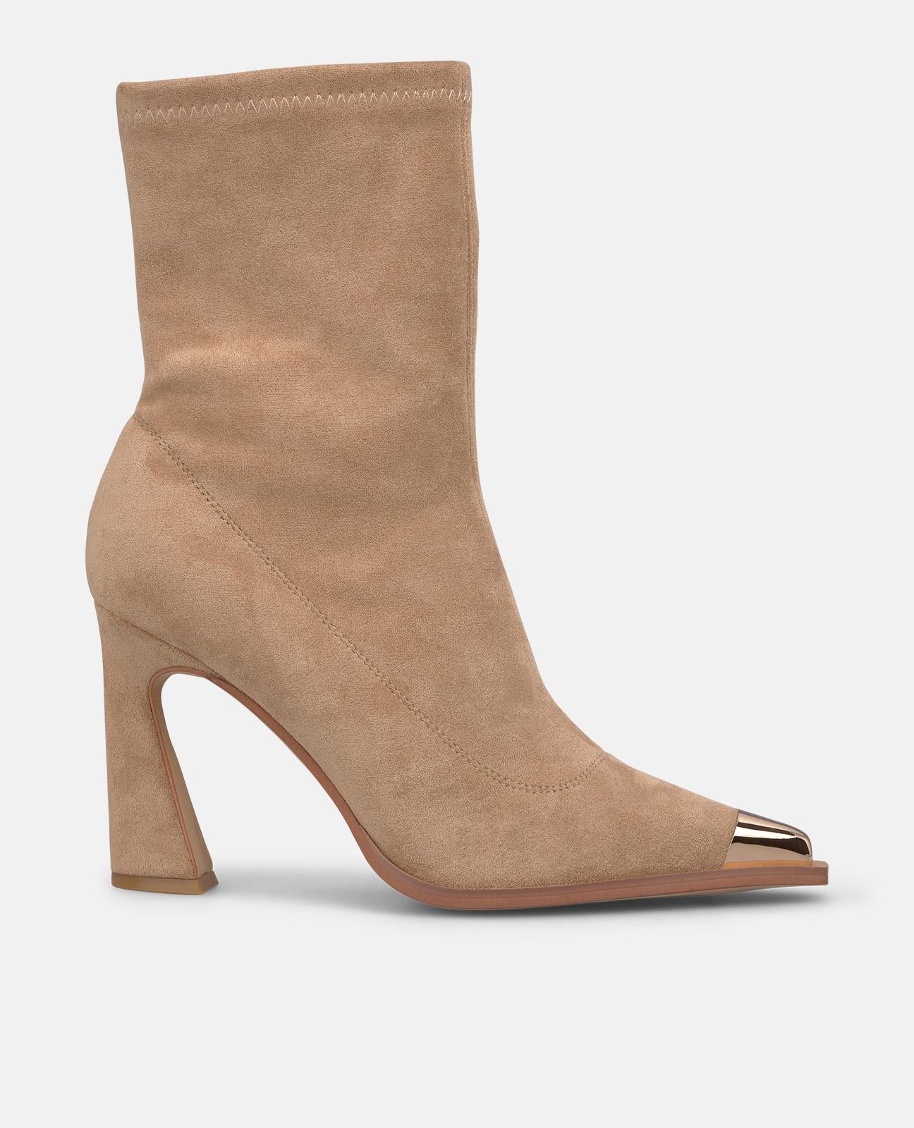 BOTÍN TACÓN DE EMBUDO