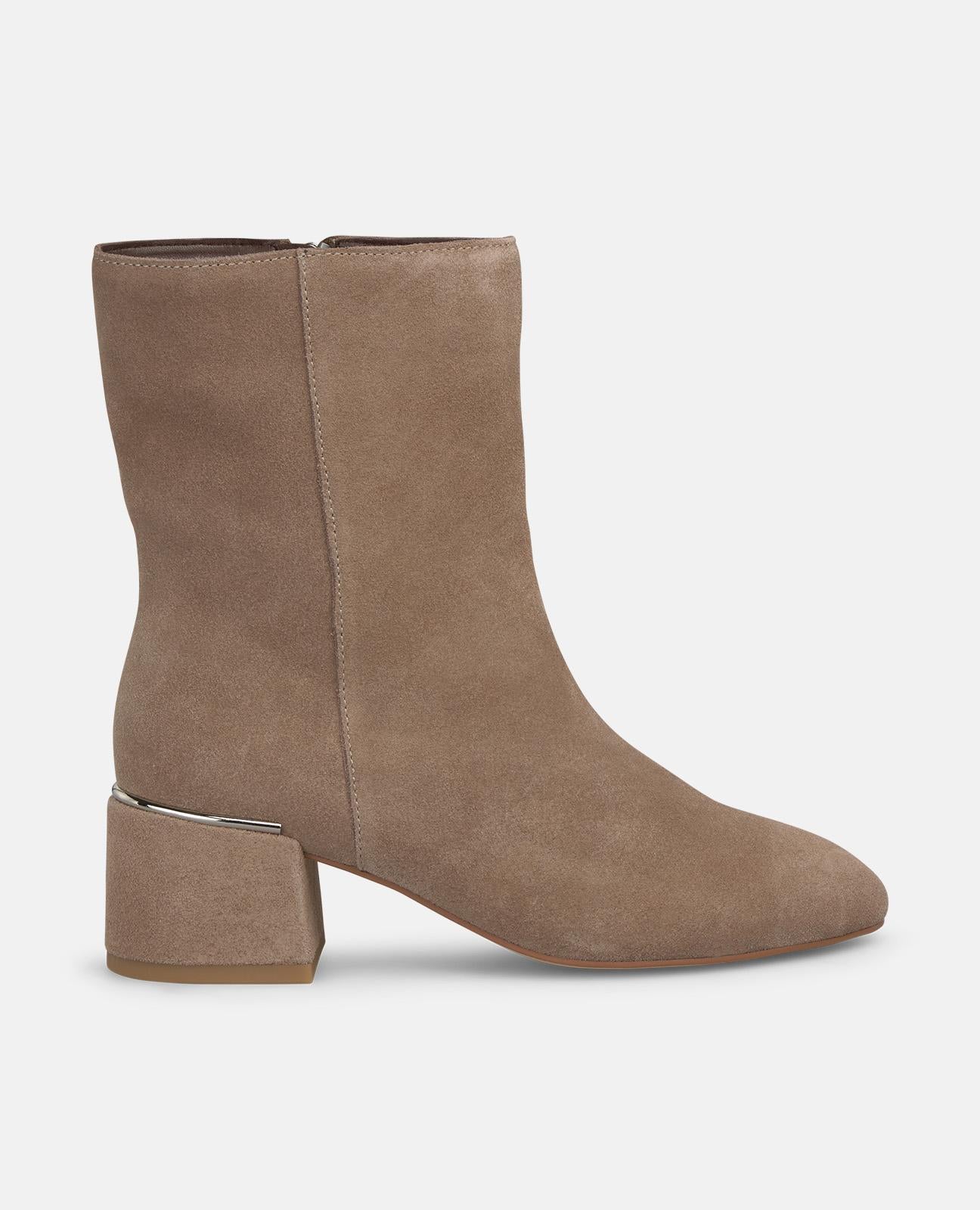 BOTINS DE SALTO PEQUENO