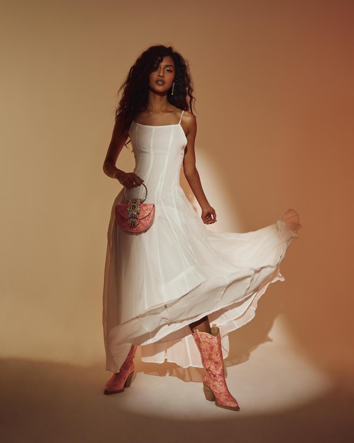 EMBROIDERED HALF-BOOT