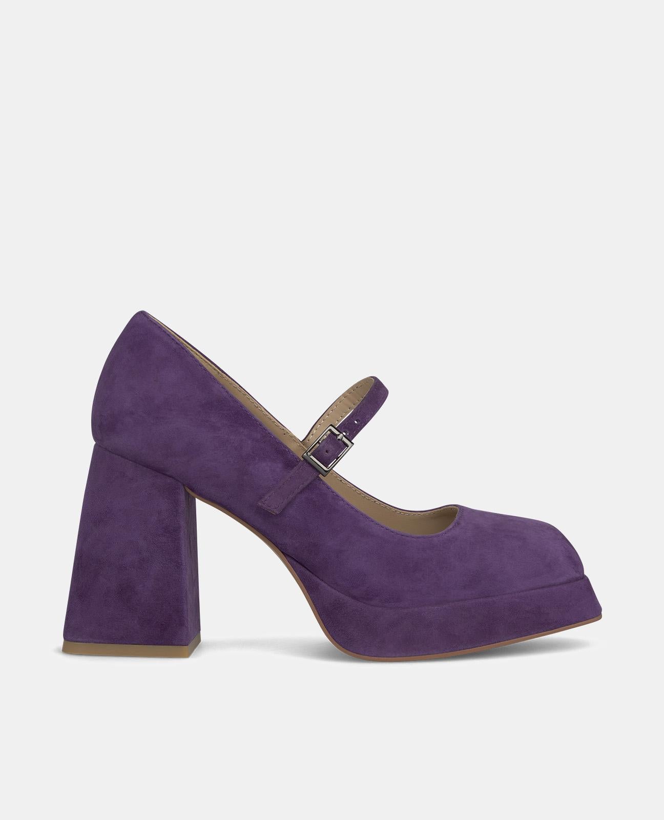 CHAUSSURE À TALON AVEC BOUCLE