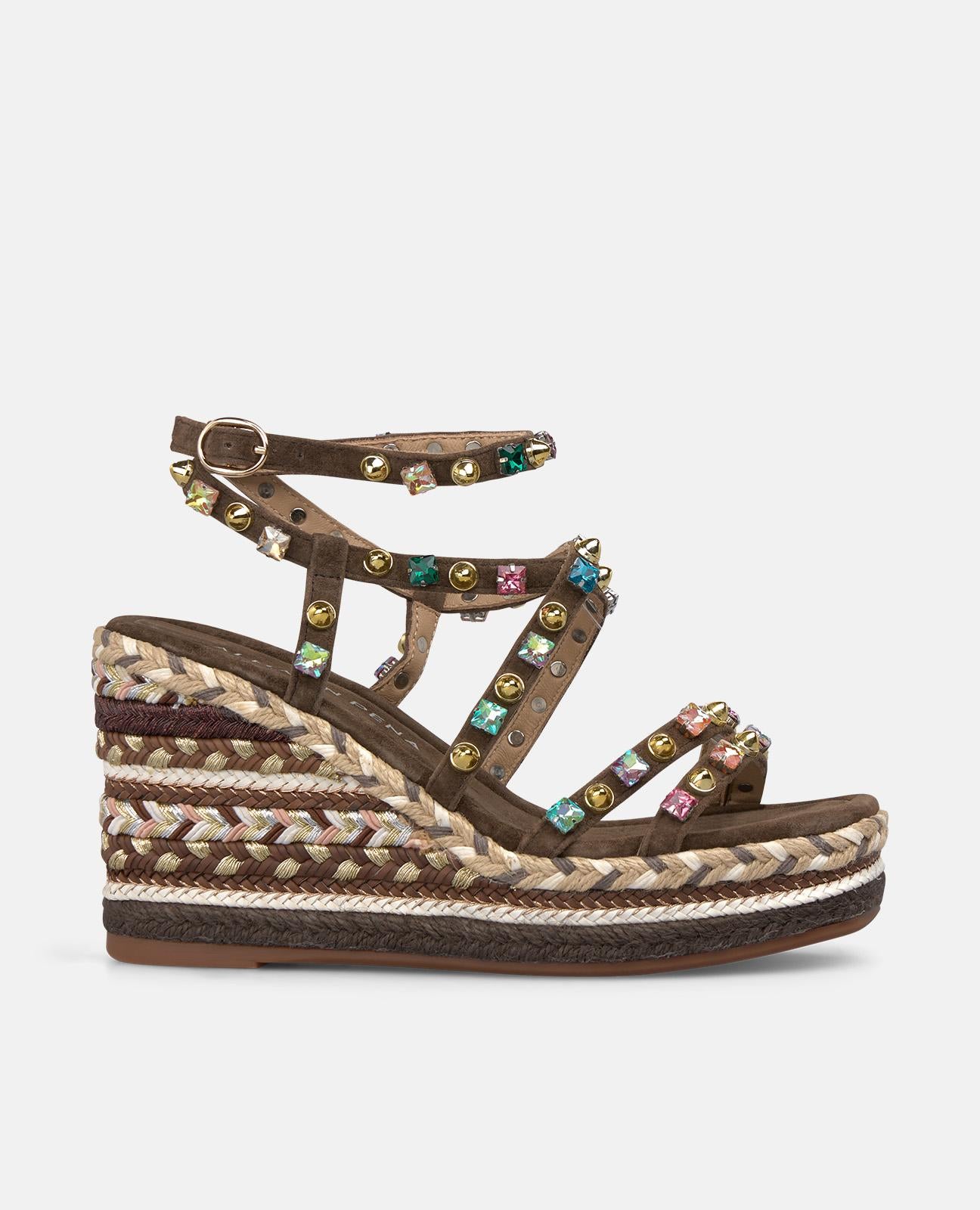 SANDALIA DE ESPARTO MULTITACHUELAS