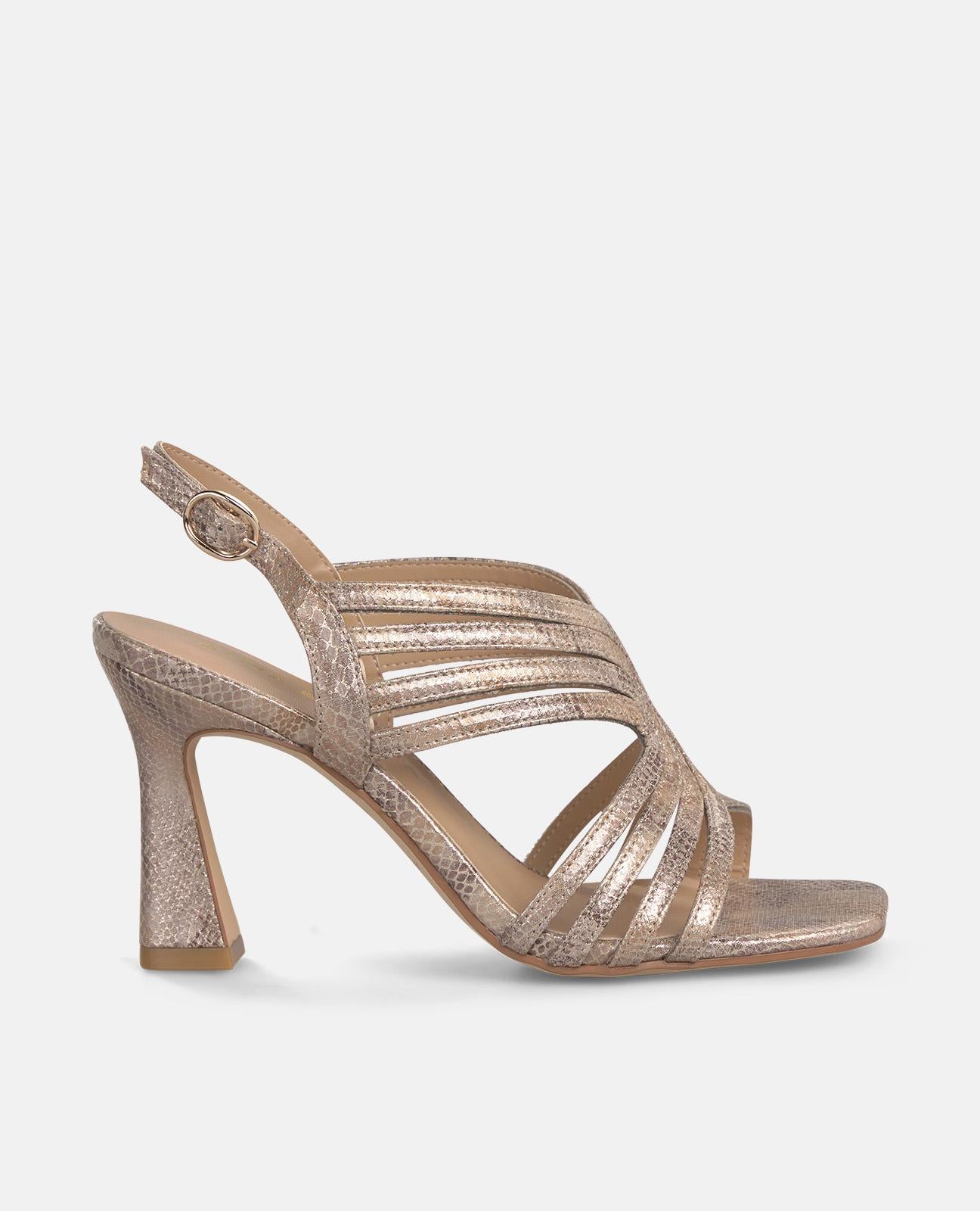 SANDALIA MEDIA MULTIPLES TIRAS