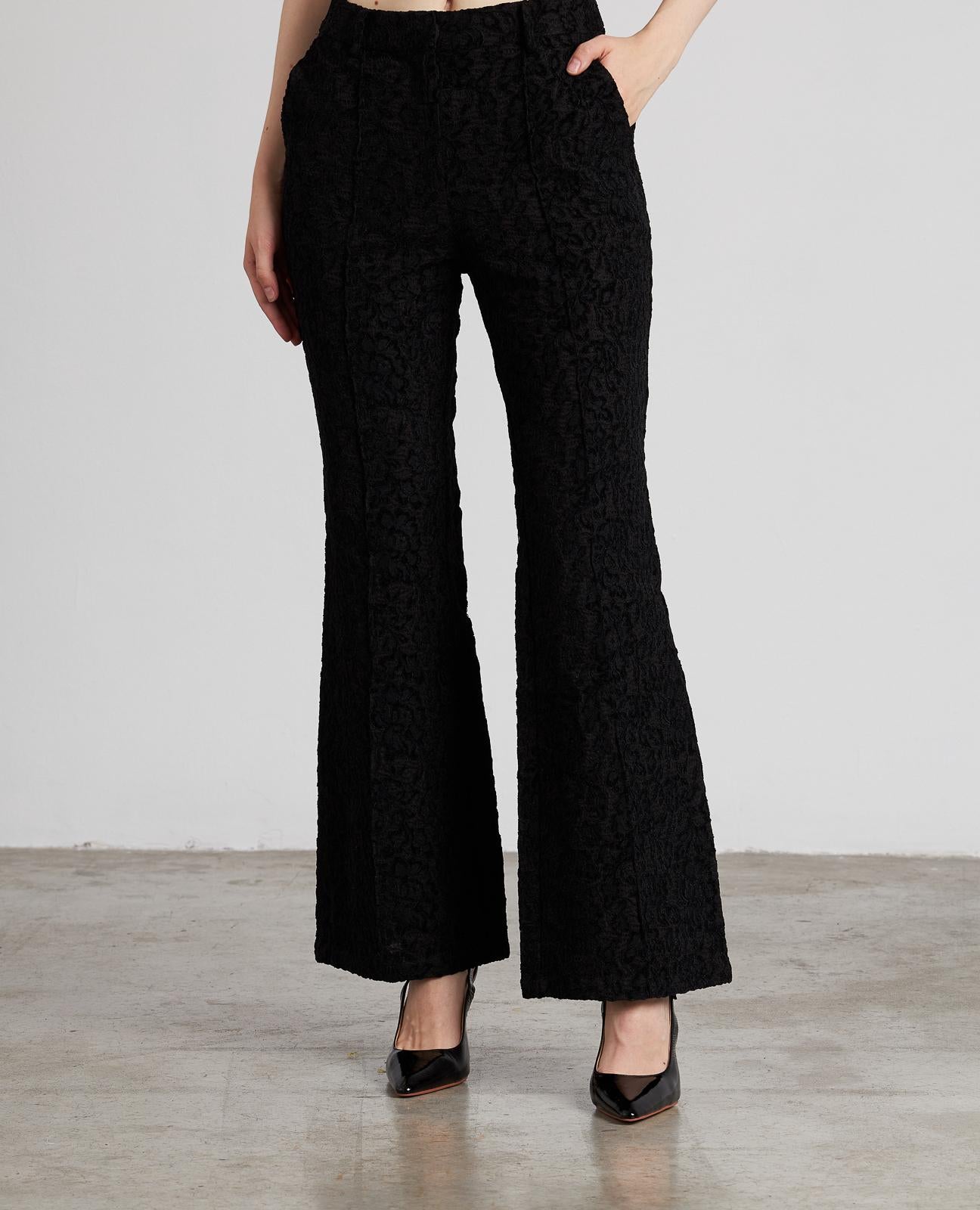 TEXTURED FLARE JEGGING