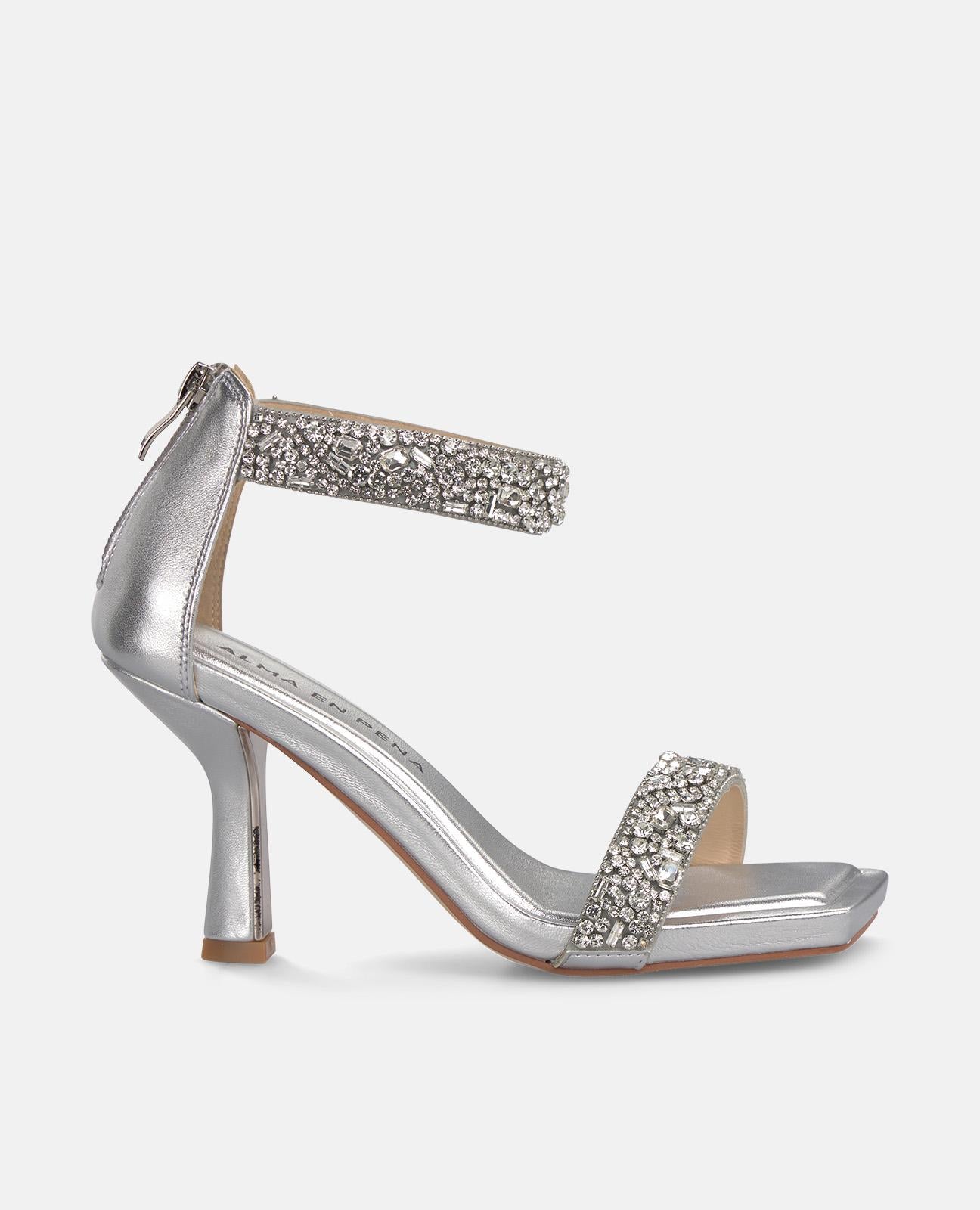 SANDÁLIA DE DUAS TIRAS COM EFEITO JOIA