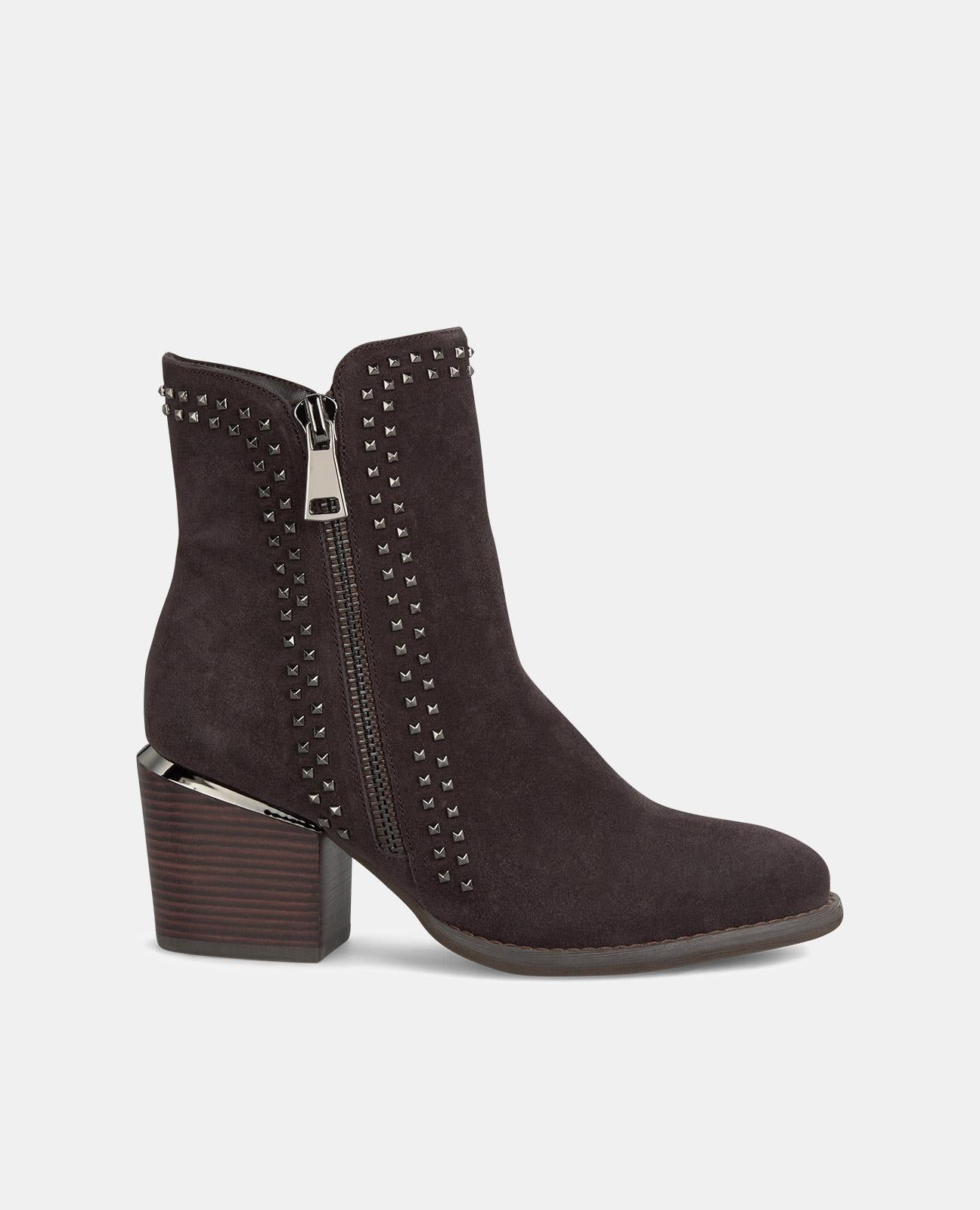 BOTTINES CLOUTÉES AVEC FERMETURE ÉCLAIR