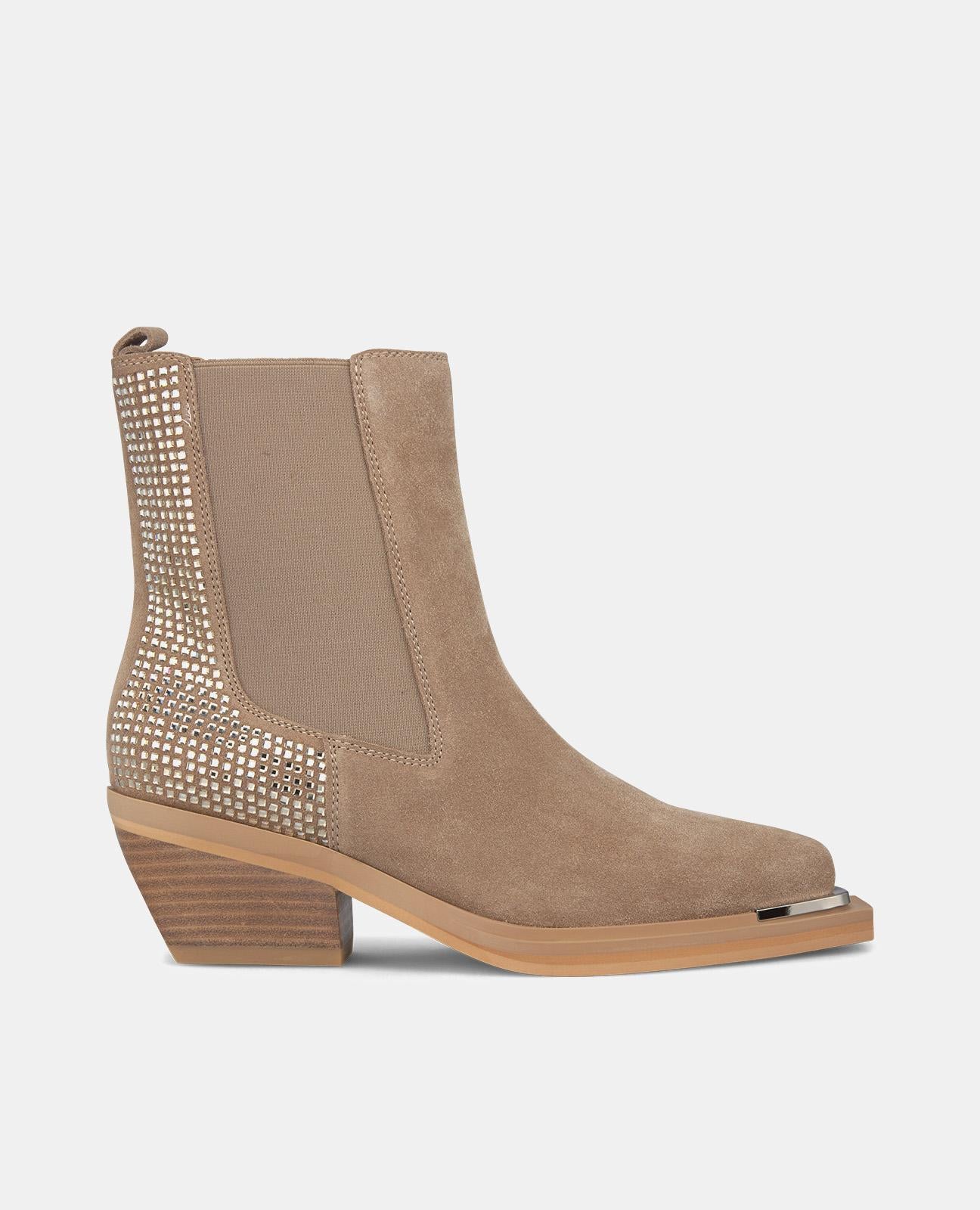 GLÄNZENDE STIEFELETTE MIT GUMMIZUG