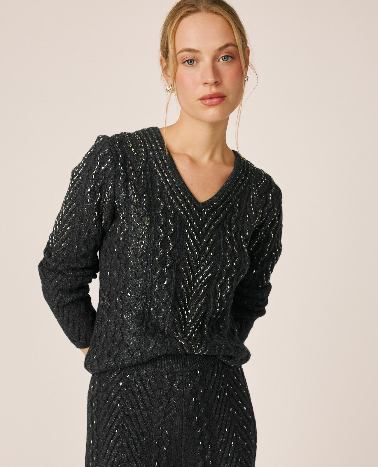 JERSEY TRENZADO CON STRASS