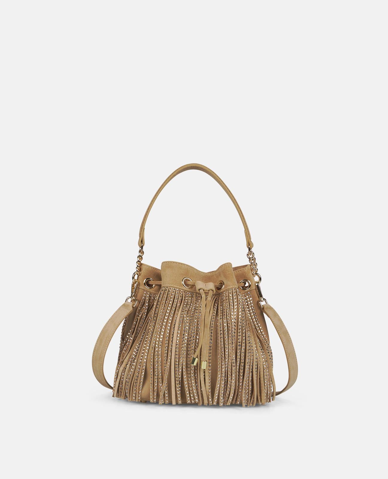 BOMBONERA WITH BANGS