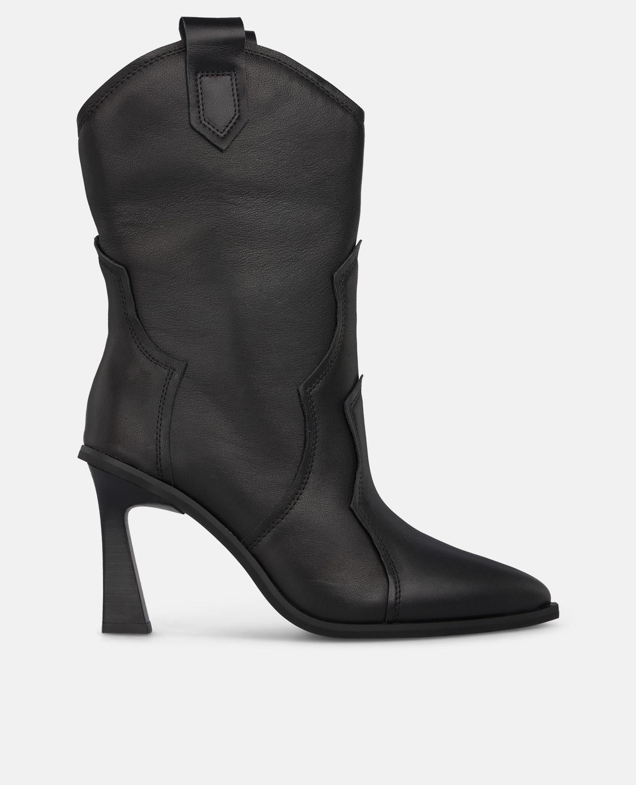 BOTA DE CANO ALTO BORDADA