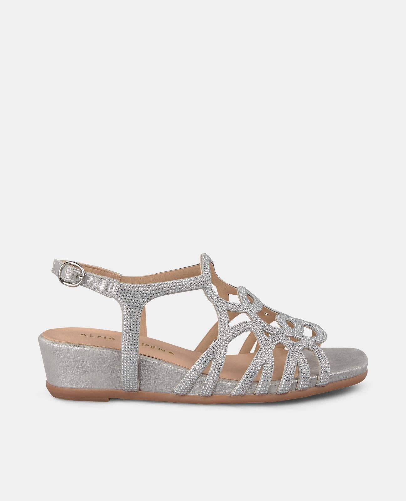 SANDALIA CUÑA MEDIA ABALORIOS