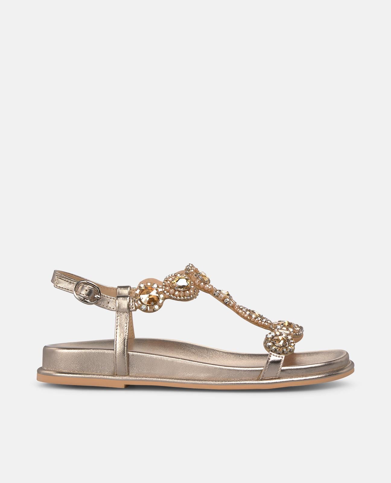 FLAT SANDAL WITH LOW JEWELRY DETAIL