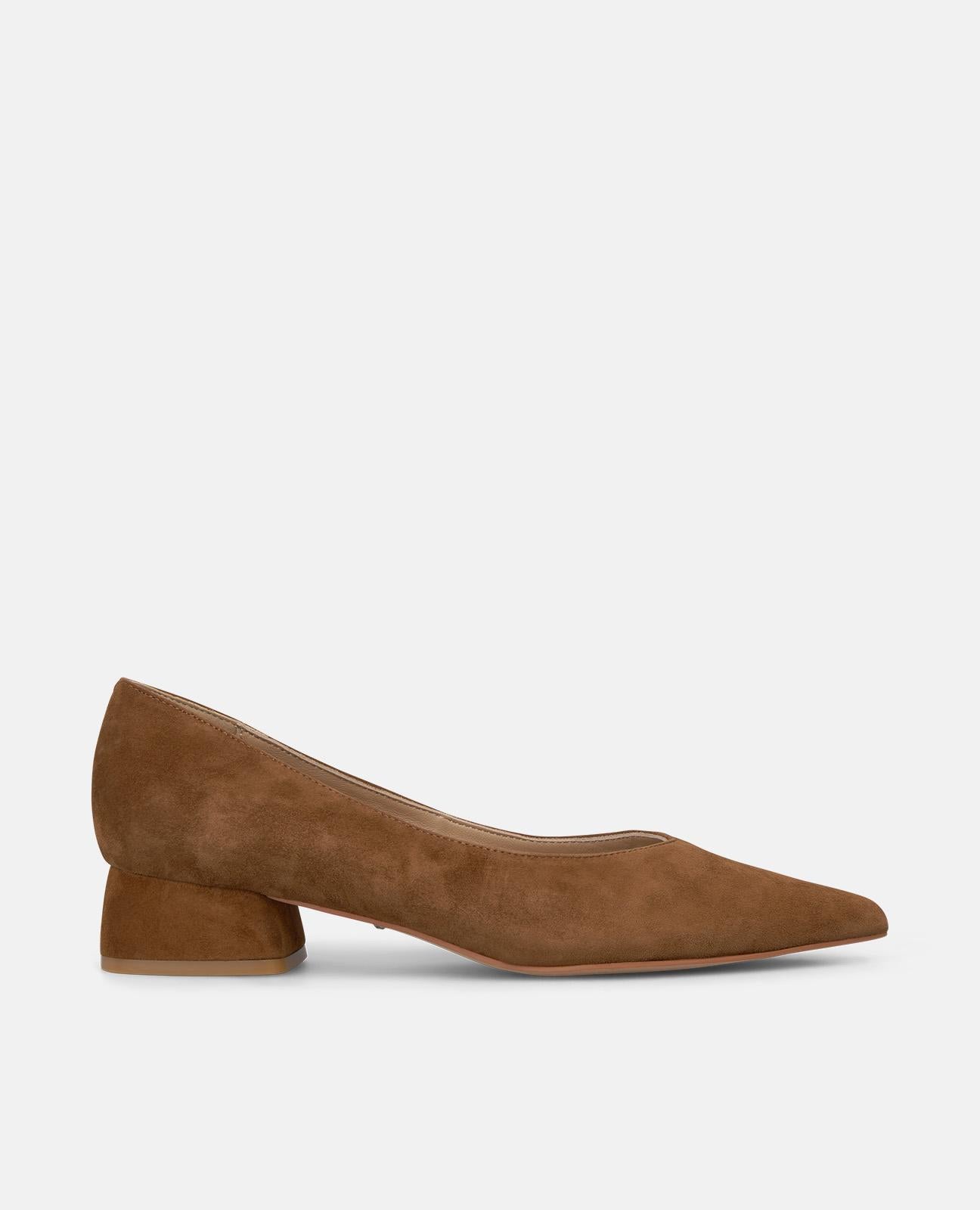 ZAPATO DE PUNTA EN PIEL