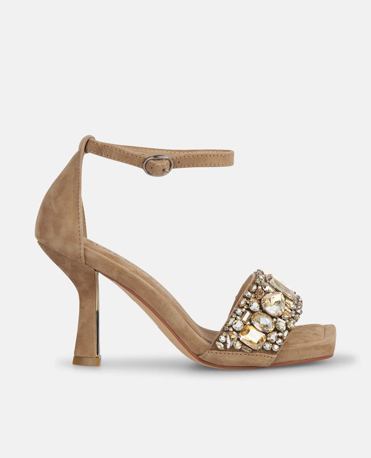 SANDALIA TACÓN TIRA JOYA