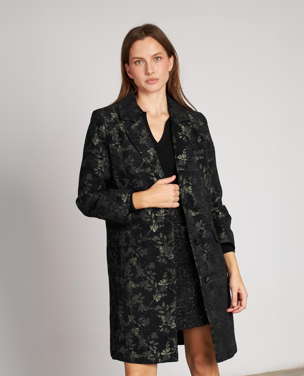 ABRIGO DETALLE TEXTURA