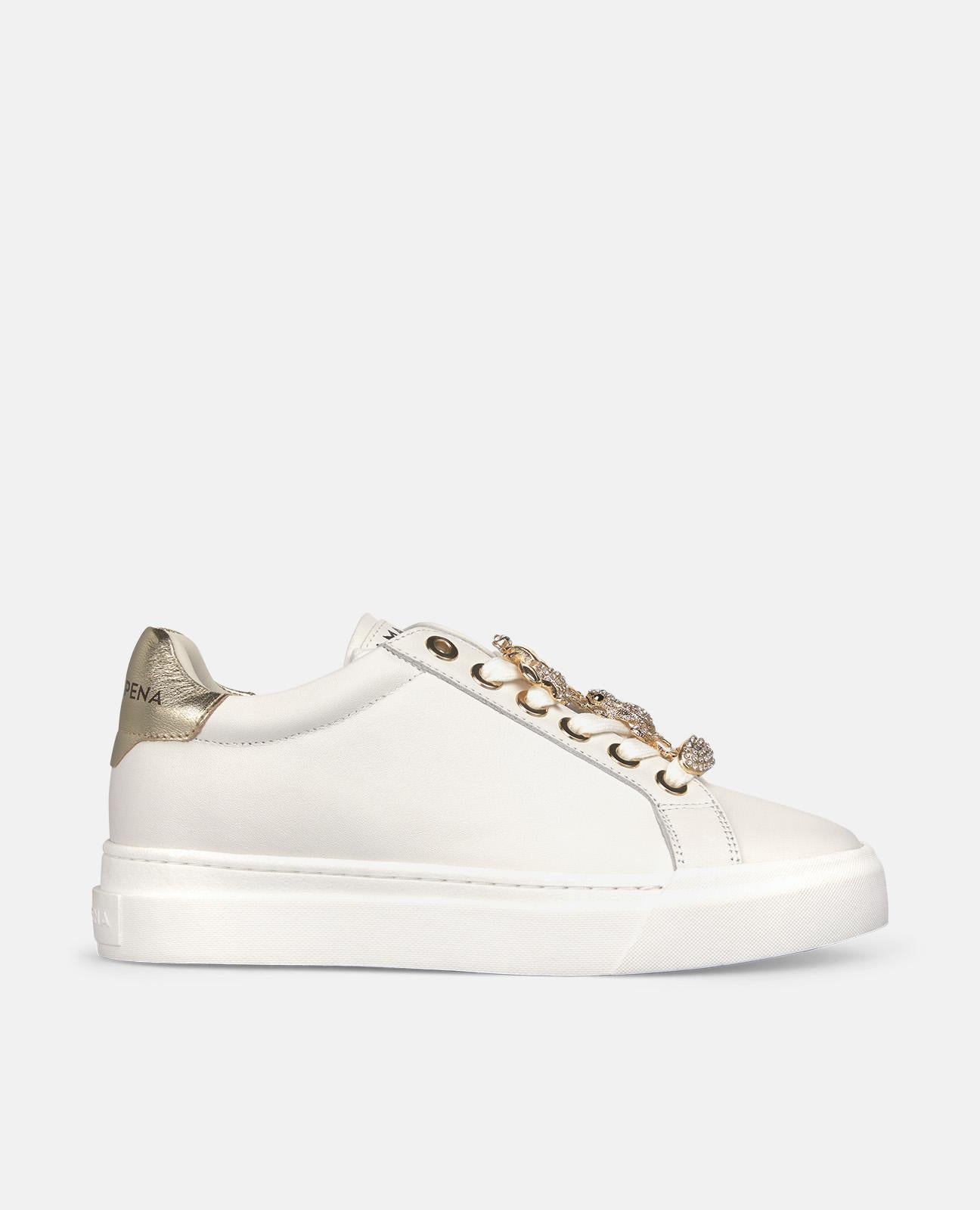 DEPORTIVA DETALLE CORDONES