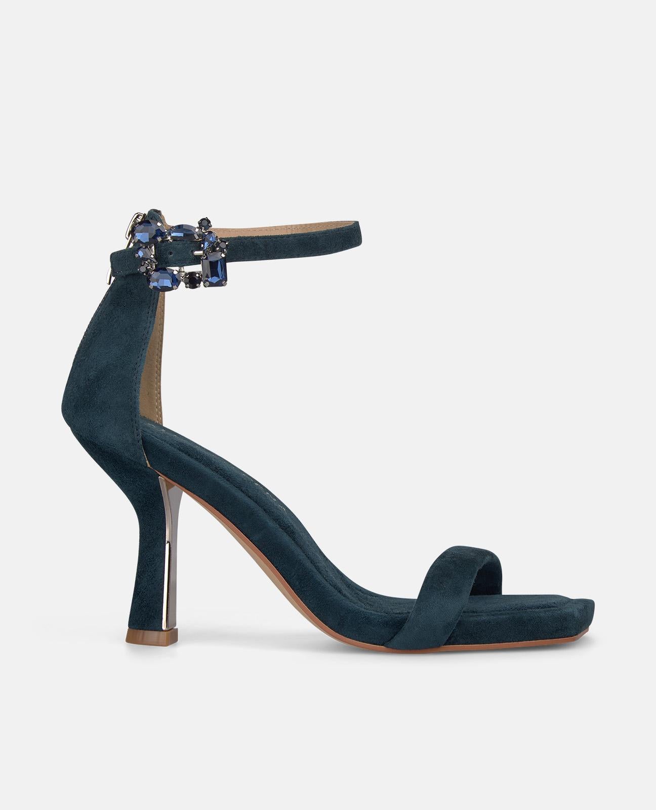 SANDALIA TACON TIRA METALIZADA