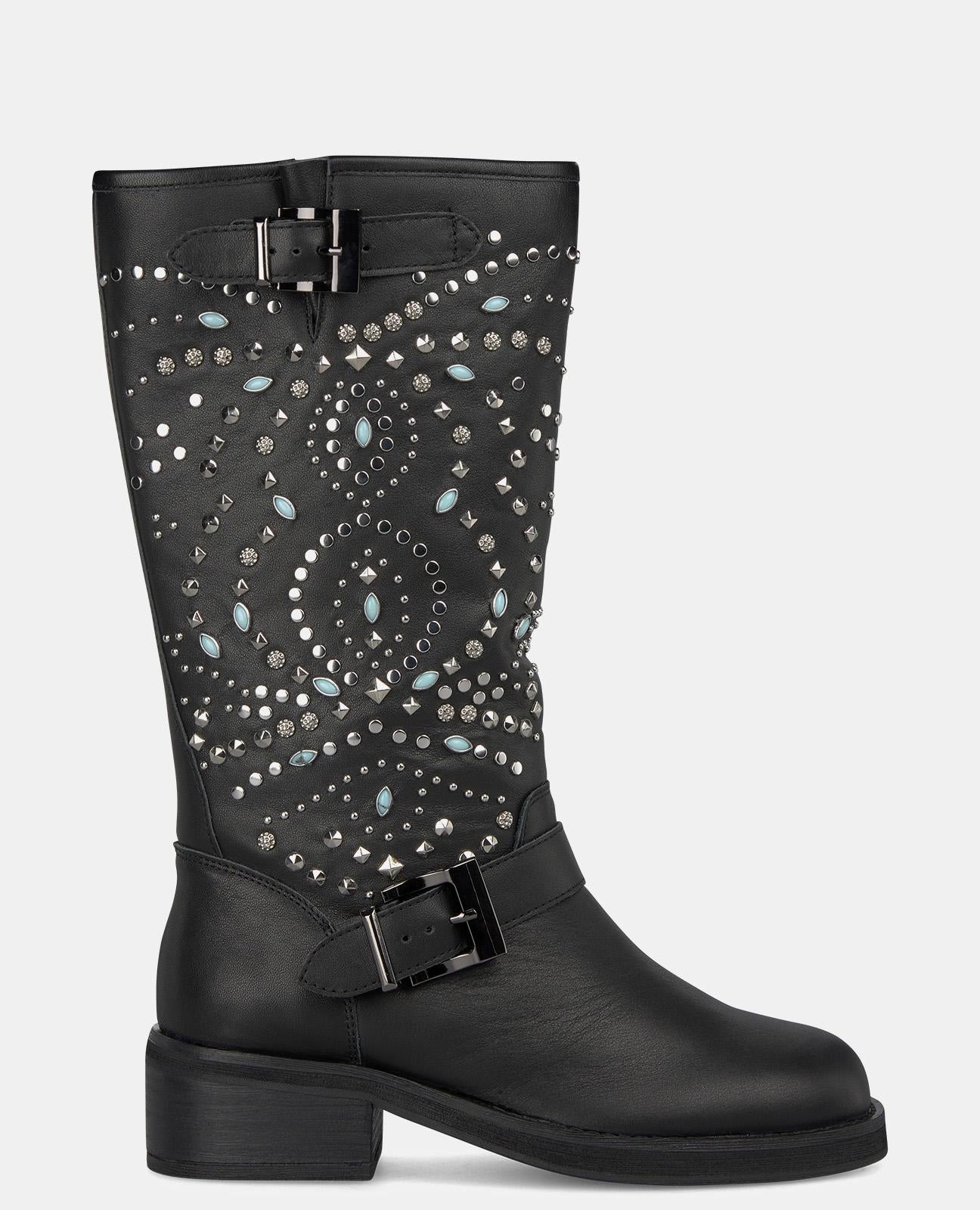 BOTTE À BOUCLE AVEC CLOUS