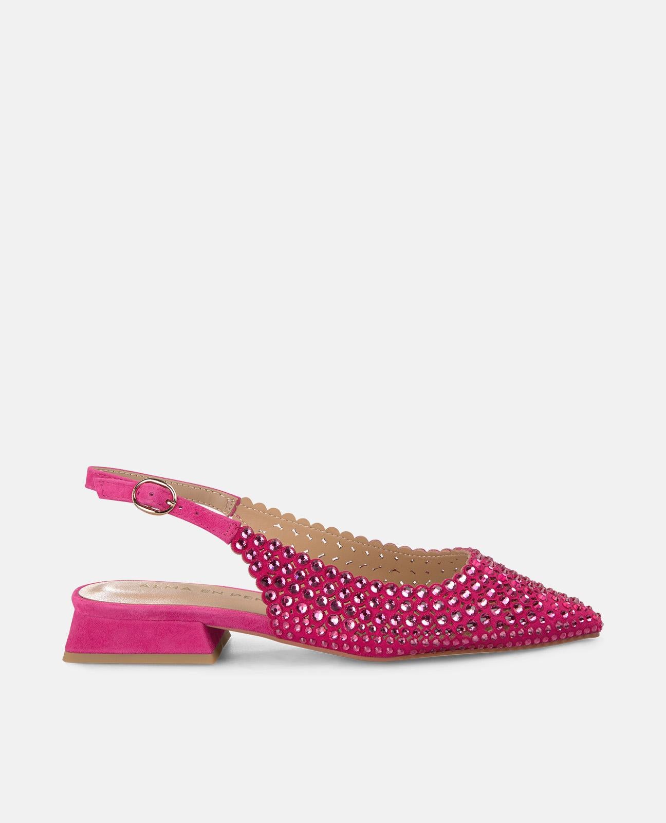 PORMENORES DO SAPATO RASO