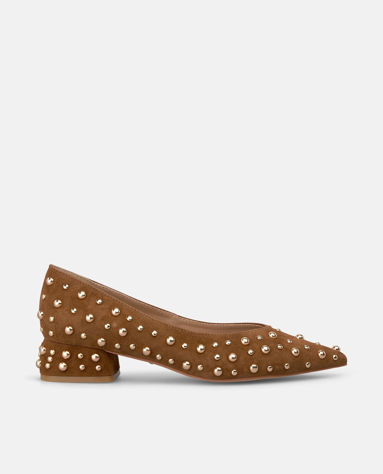 ZAPATO SALÓN ANTE CON TACHAS CIRCULARES