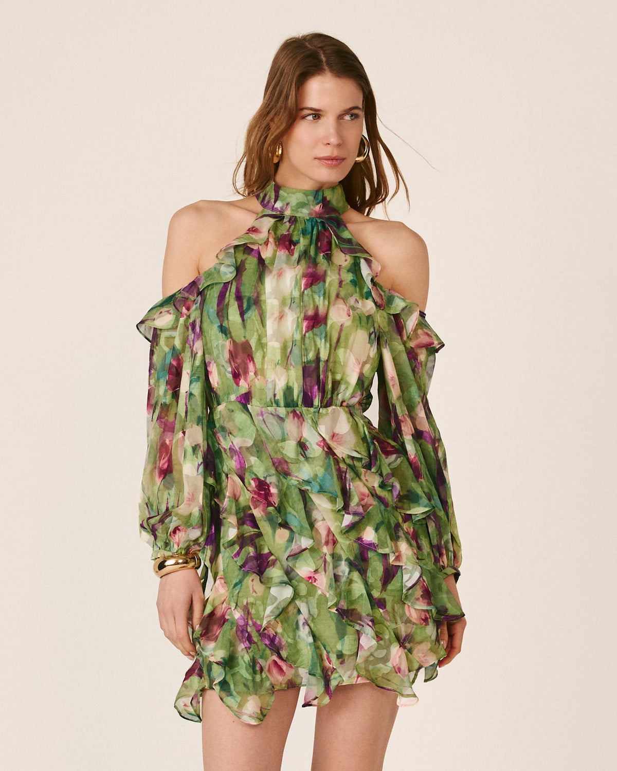 ABITO CON SCOLLO ALL'HALTER
