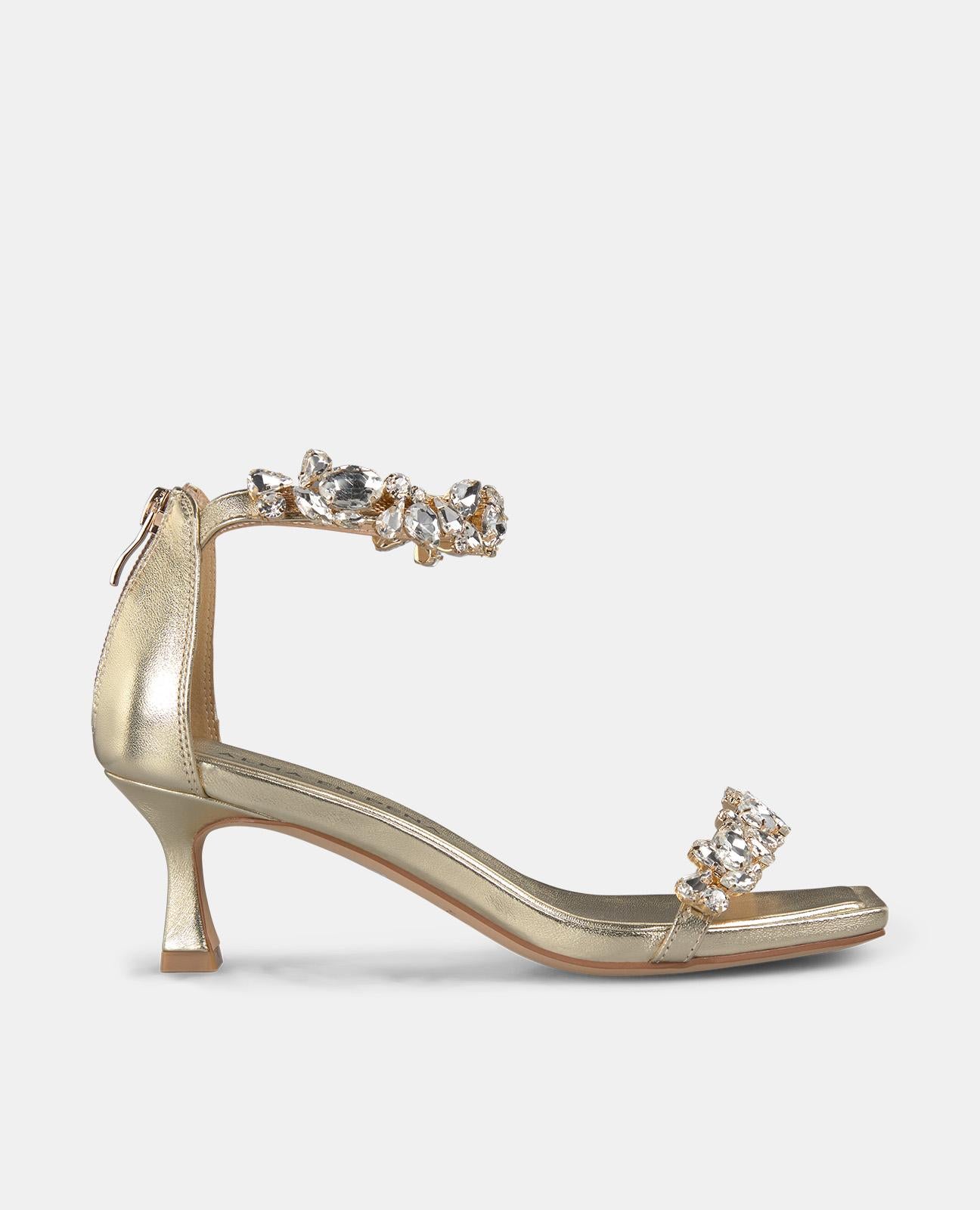 SANDÁLIA DE SALTO PEQUENO