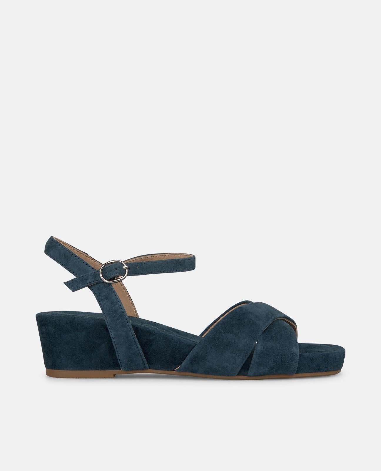 SANDALIA PLATAFORMA TIRA CRUZADA