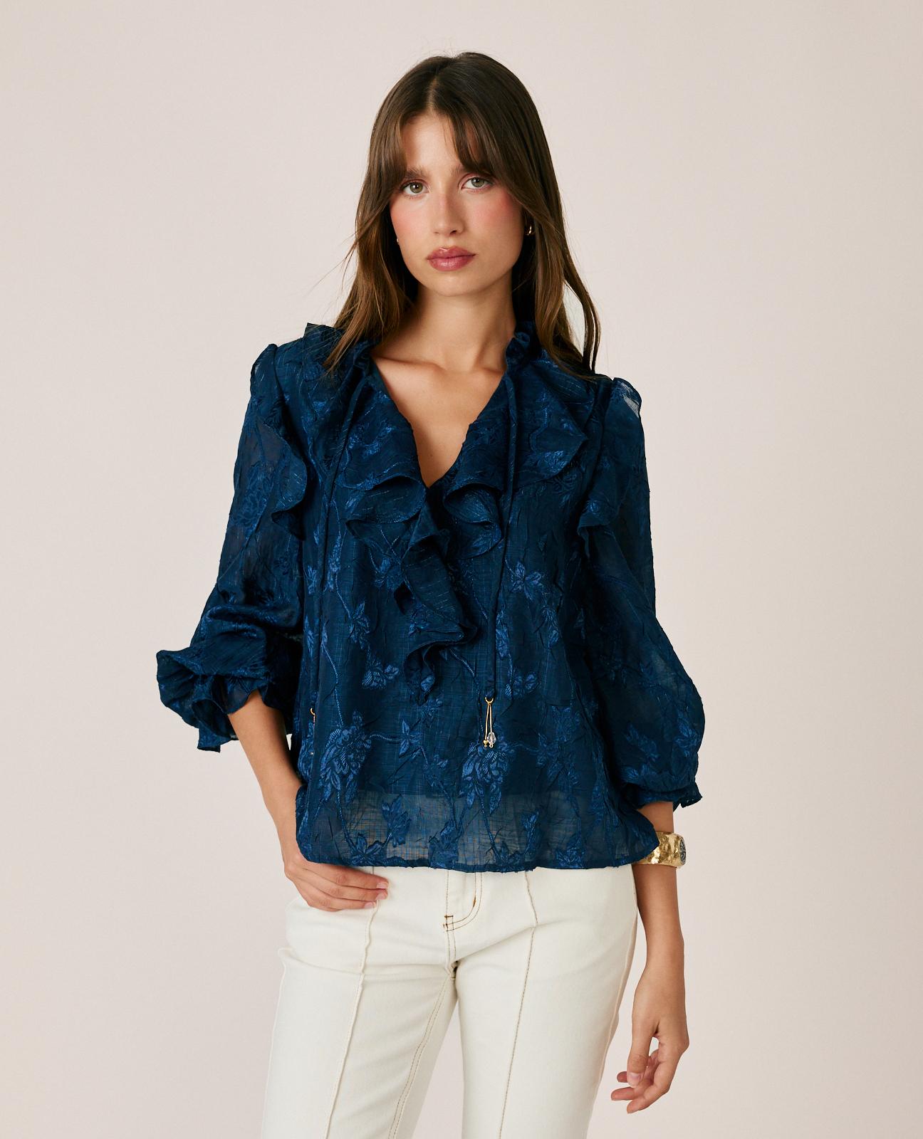 BLUSA JACQUARD BORDADOS FLORALES