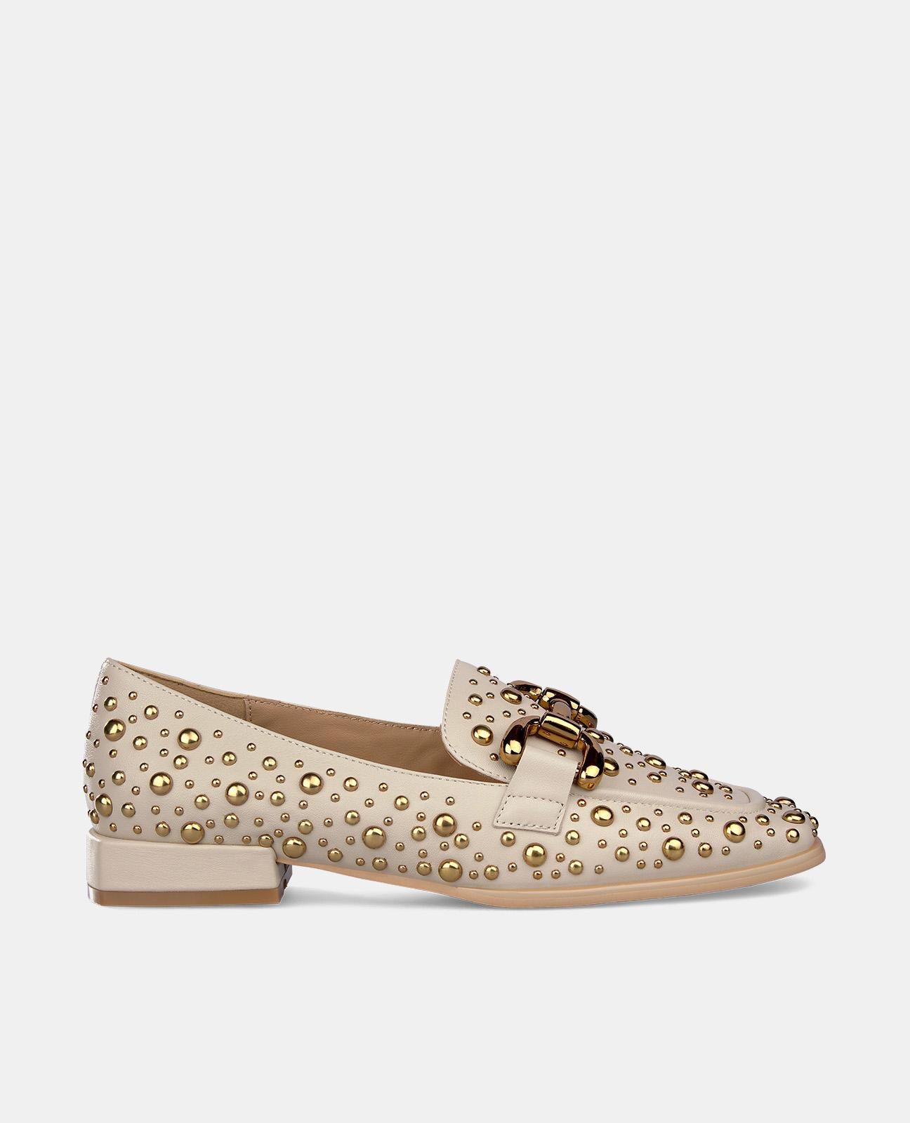 MOCASSIM COM TACHAS