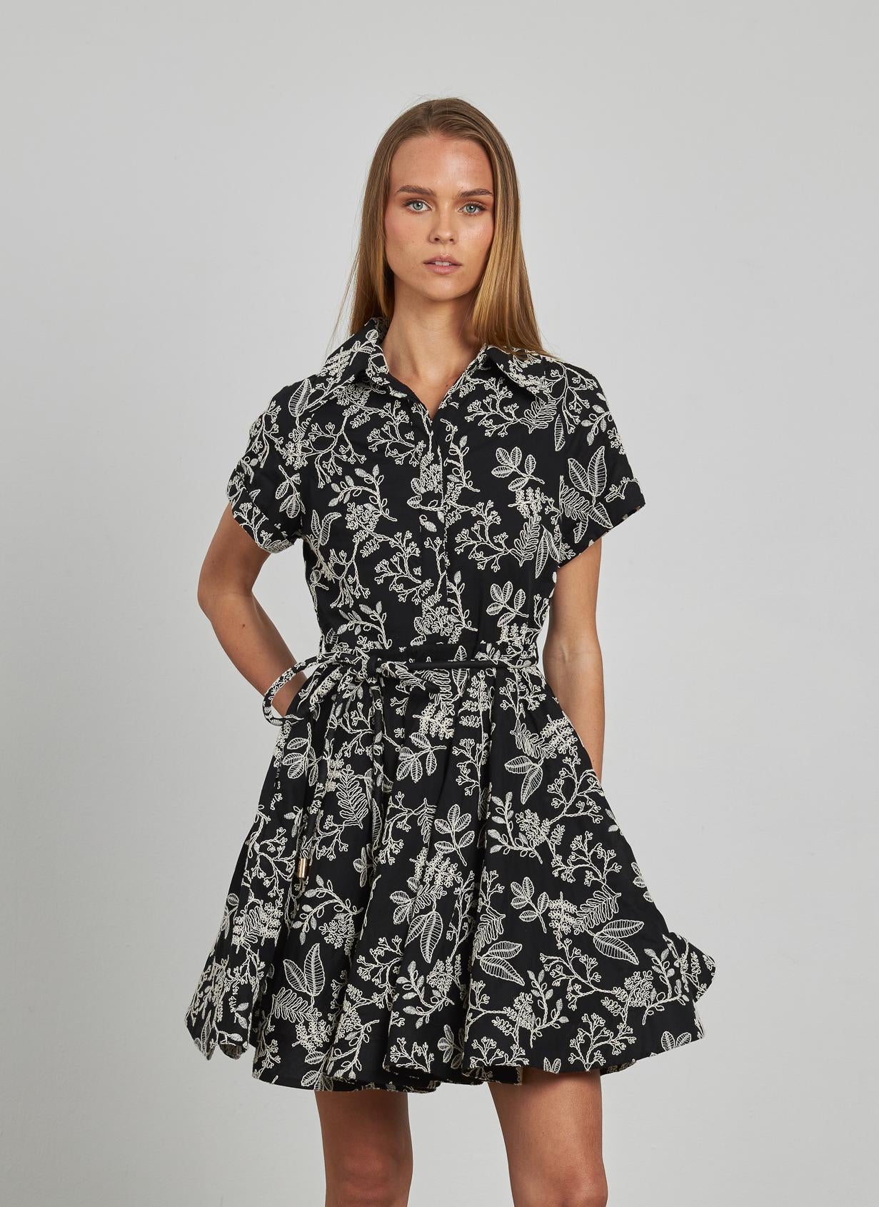 VESTIDO ESTAMPADO VOLANTES