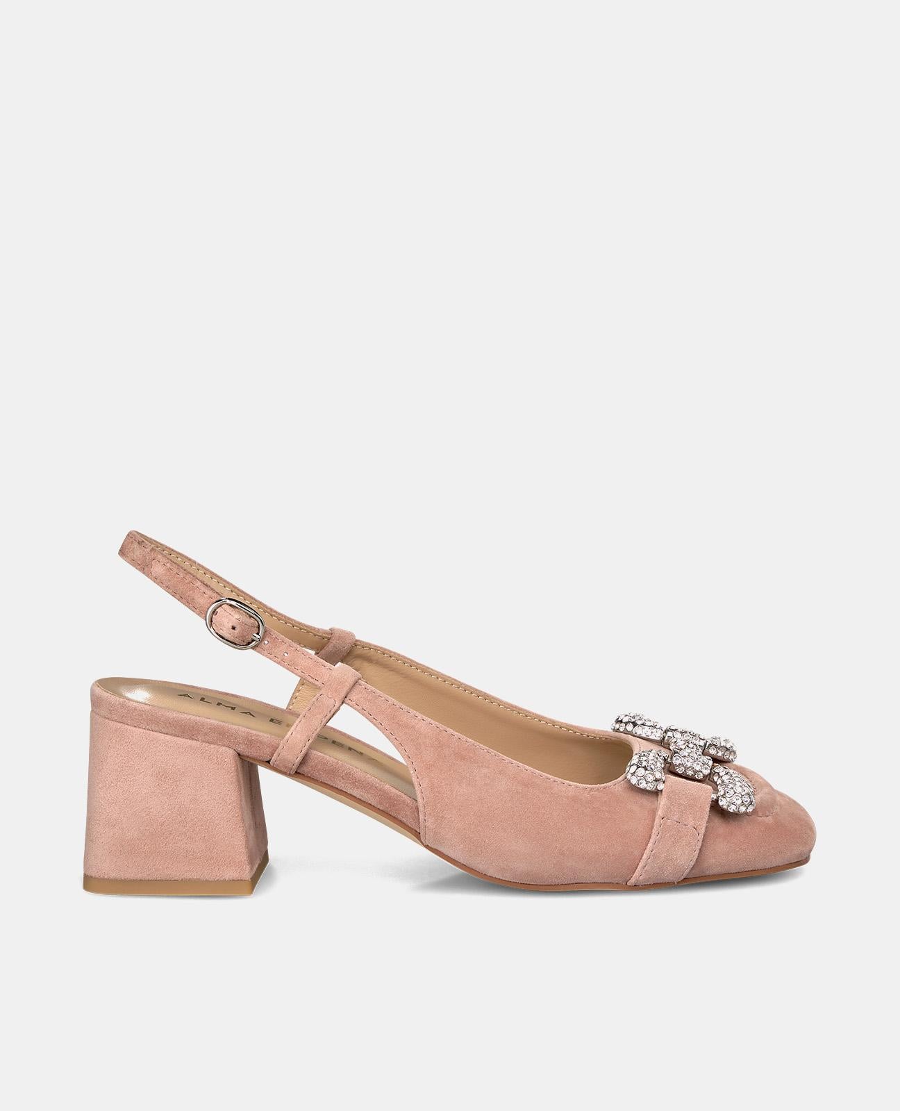 SQUARE HEEL BUCKLE SHOE
