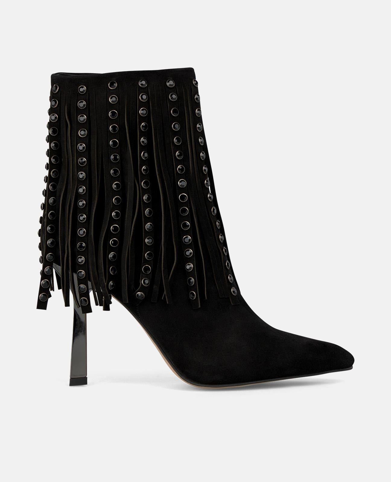 HIGH ANKLE BOOT WITH BANGS