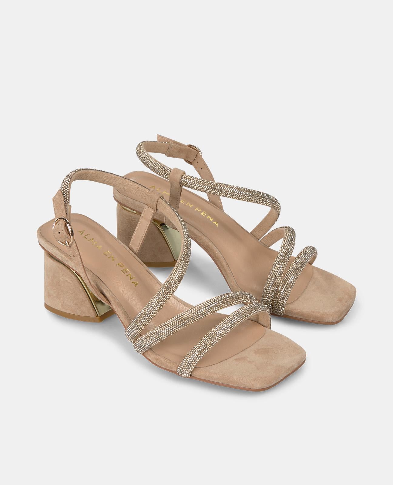 SANDÁLIA DE SALTO LARGO