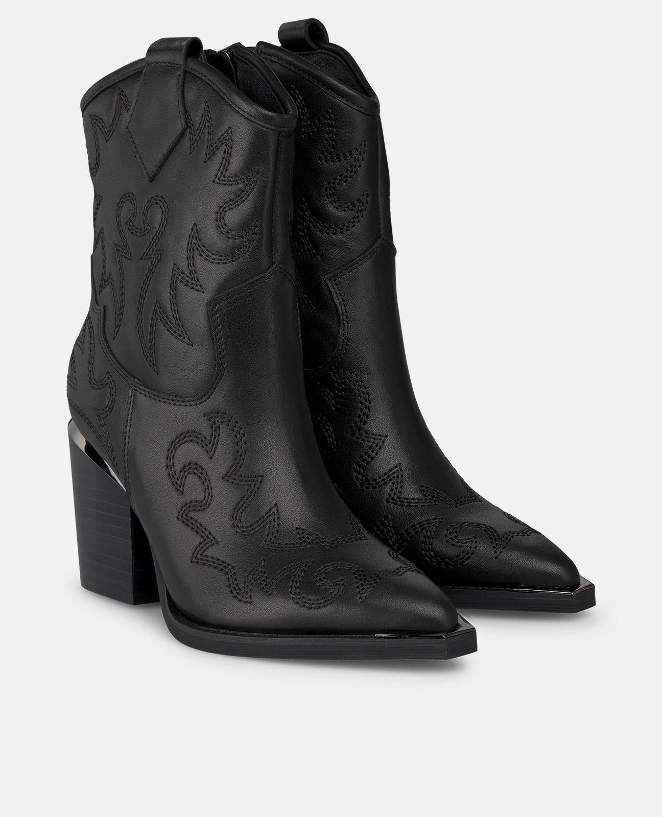 BOTTE À TALON BRODÉE