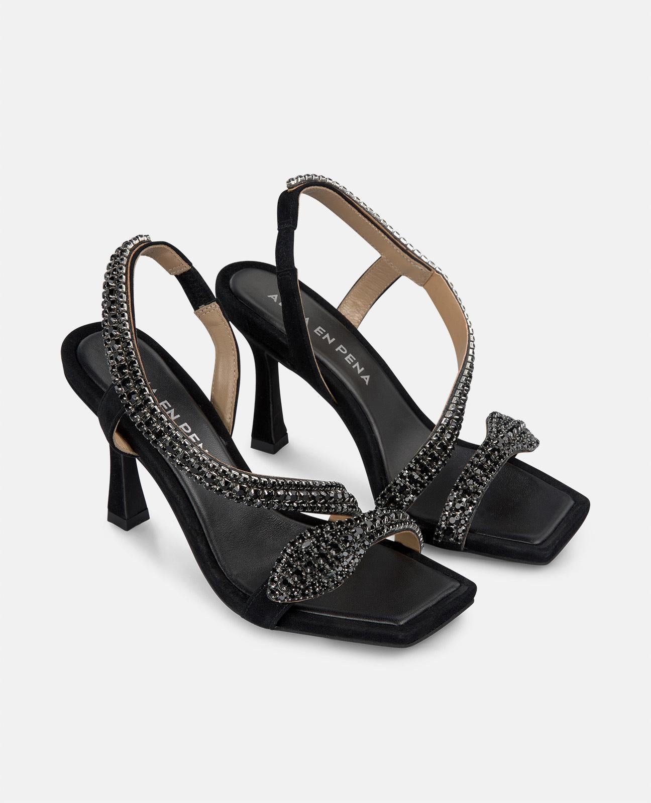 SANDÁLIA DE COBRA COM SALTO