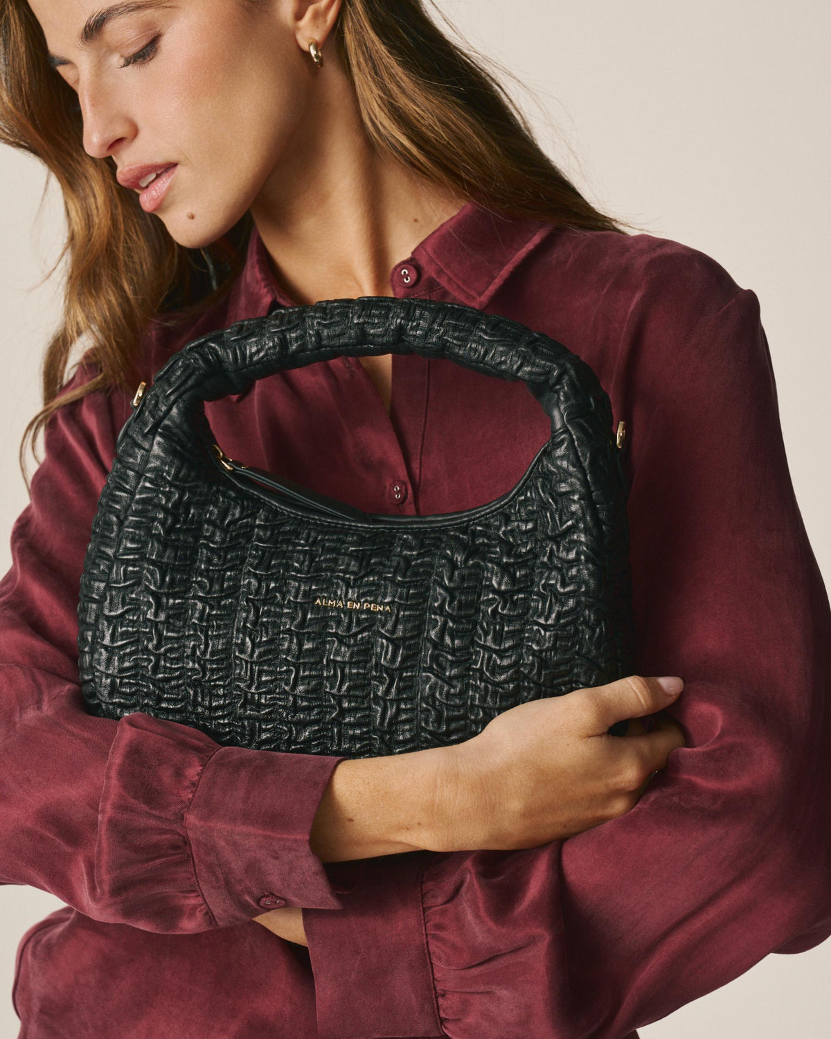 BOLSO BANDOLERA PIEL EFECTO RELIEVE