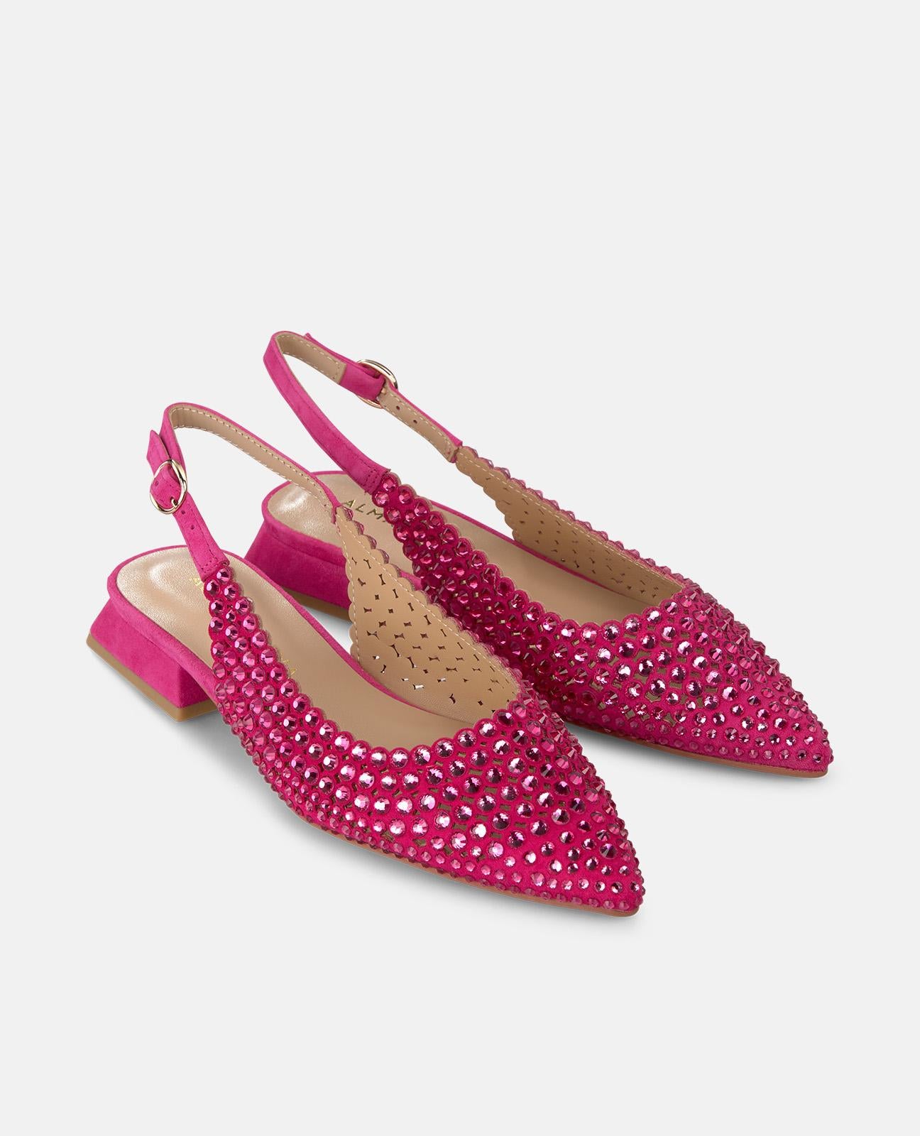 PORMENORES DO SAPATO RASO