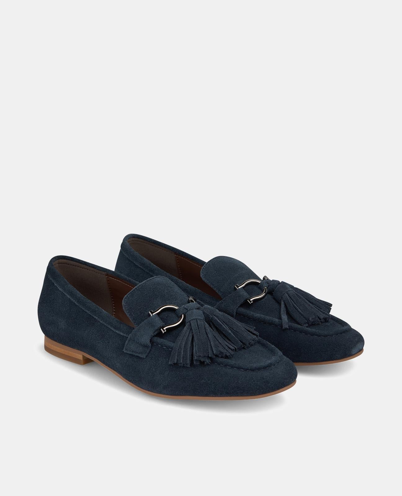 TASSELED MOCCASIN
