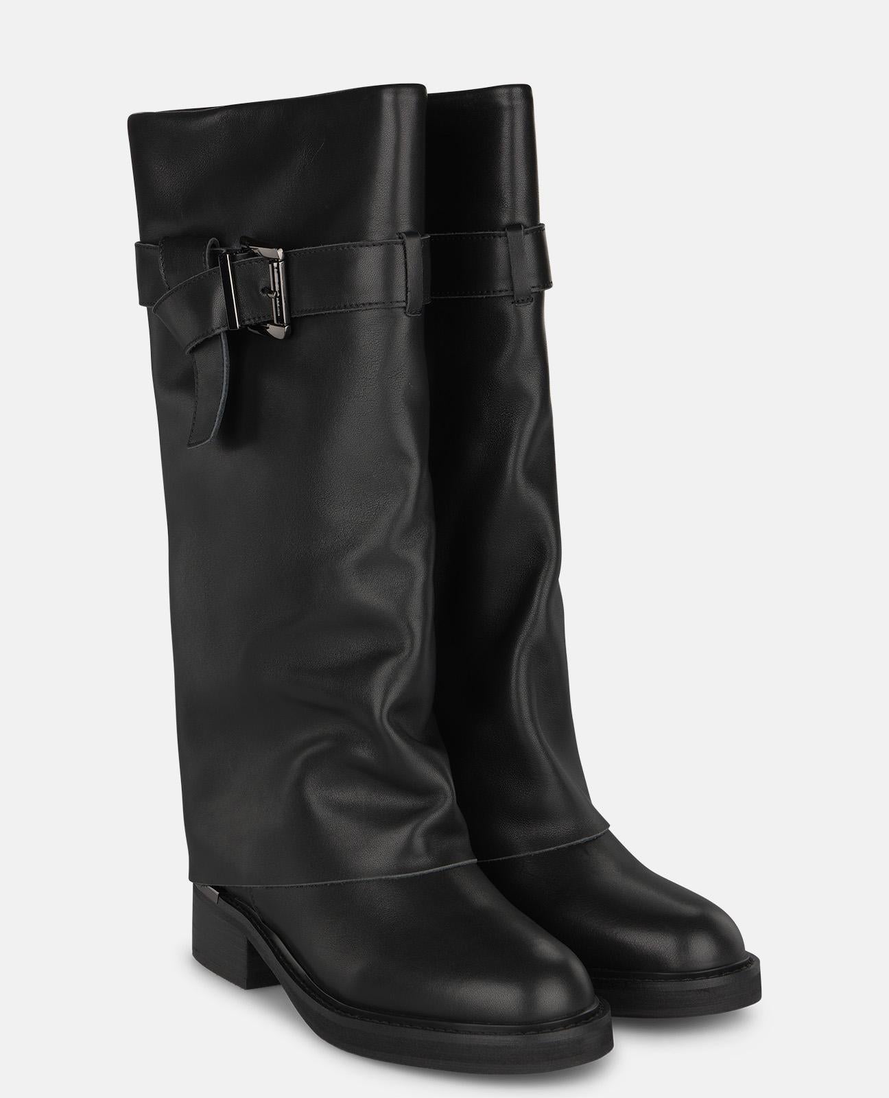 BOTA DE NAPA CON HEBILLA