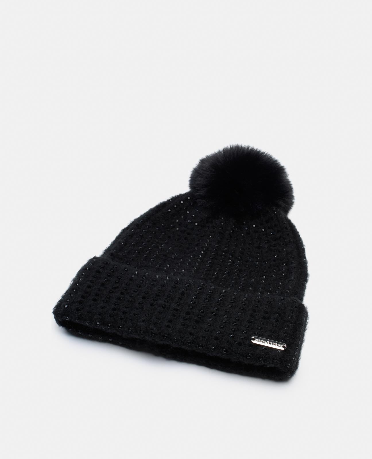 KNITTED HAT WITH RHINESTONES