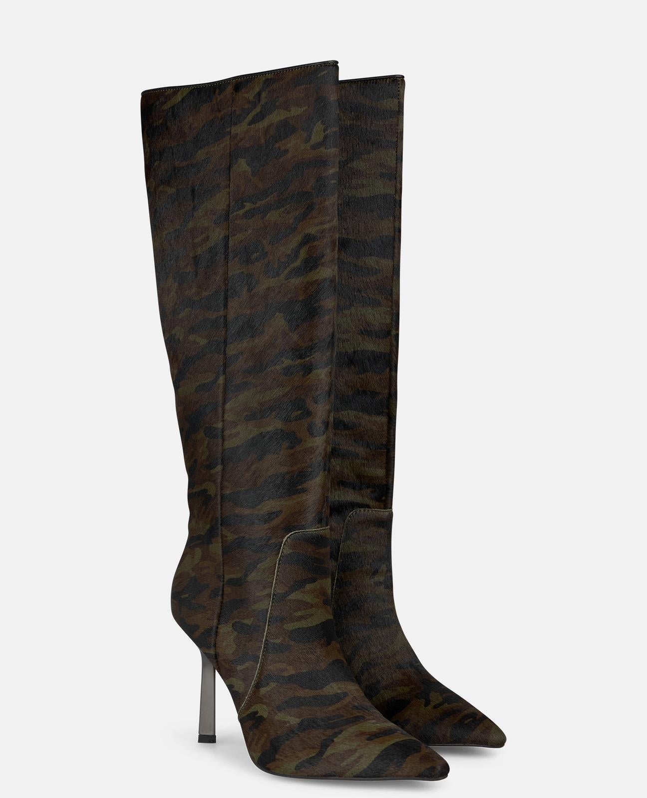 BOTA ALTA PUNTERA AFILADA