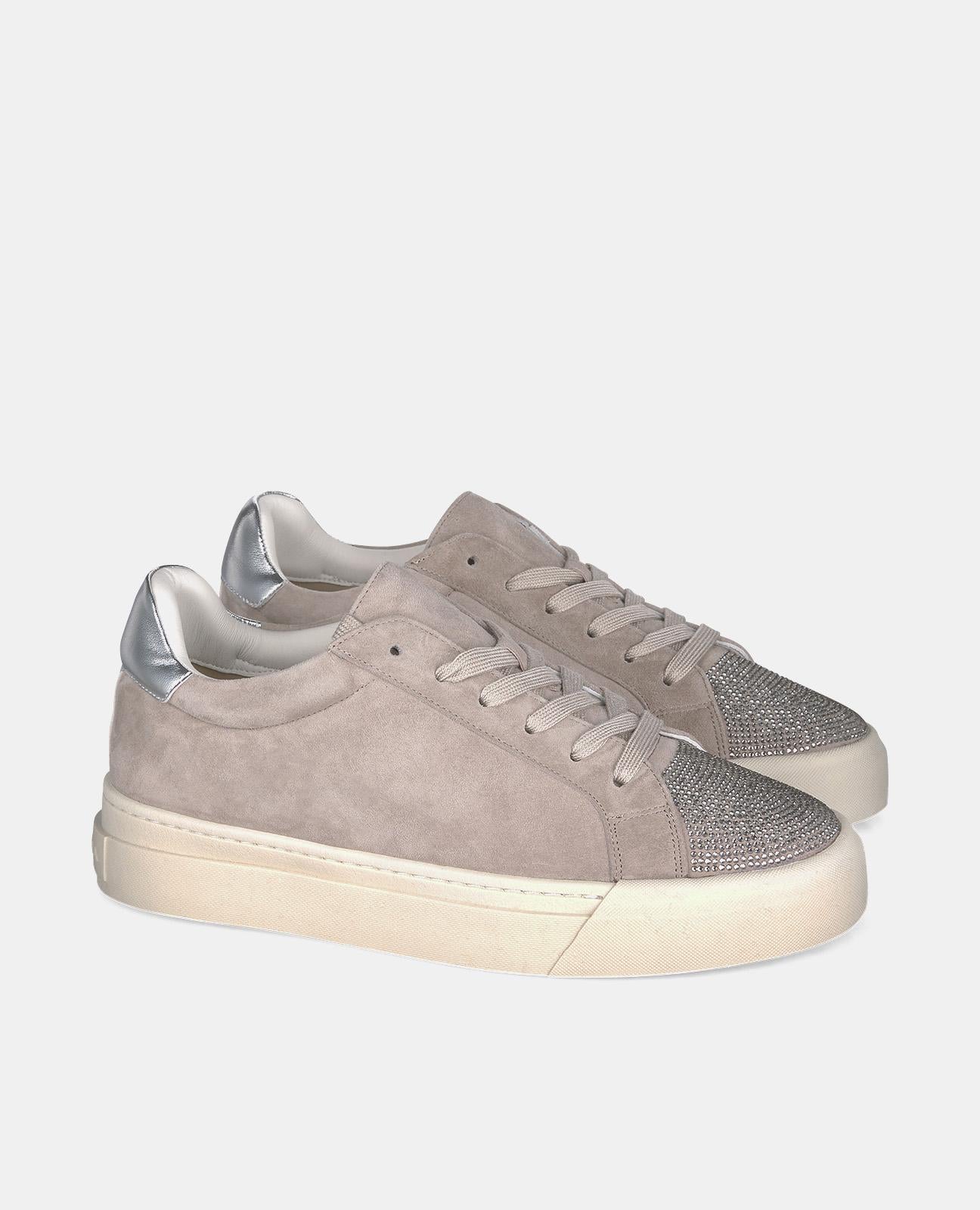 SNEAKER WITH RHINESTONE TOE CAP