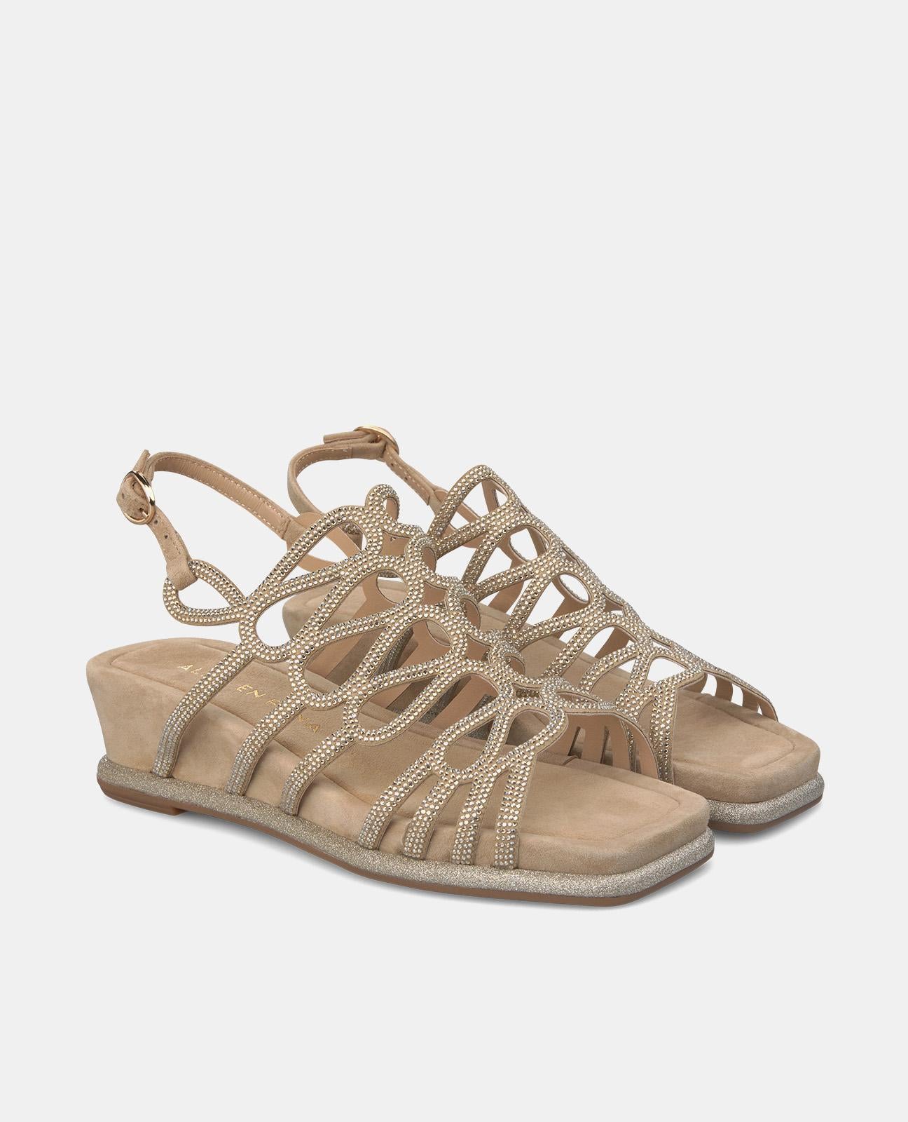 SANDALIA PLATAFORMA CON BRILLO