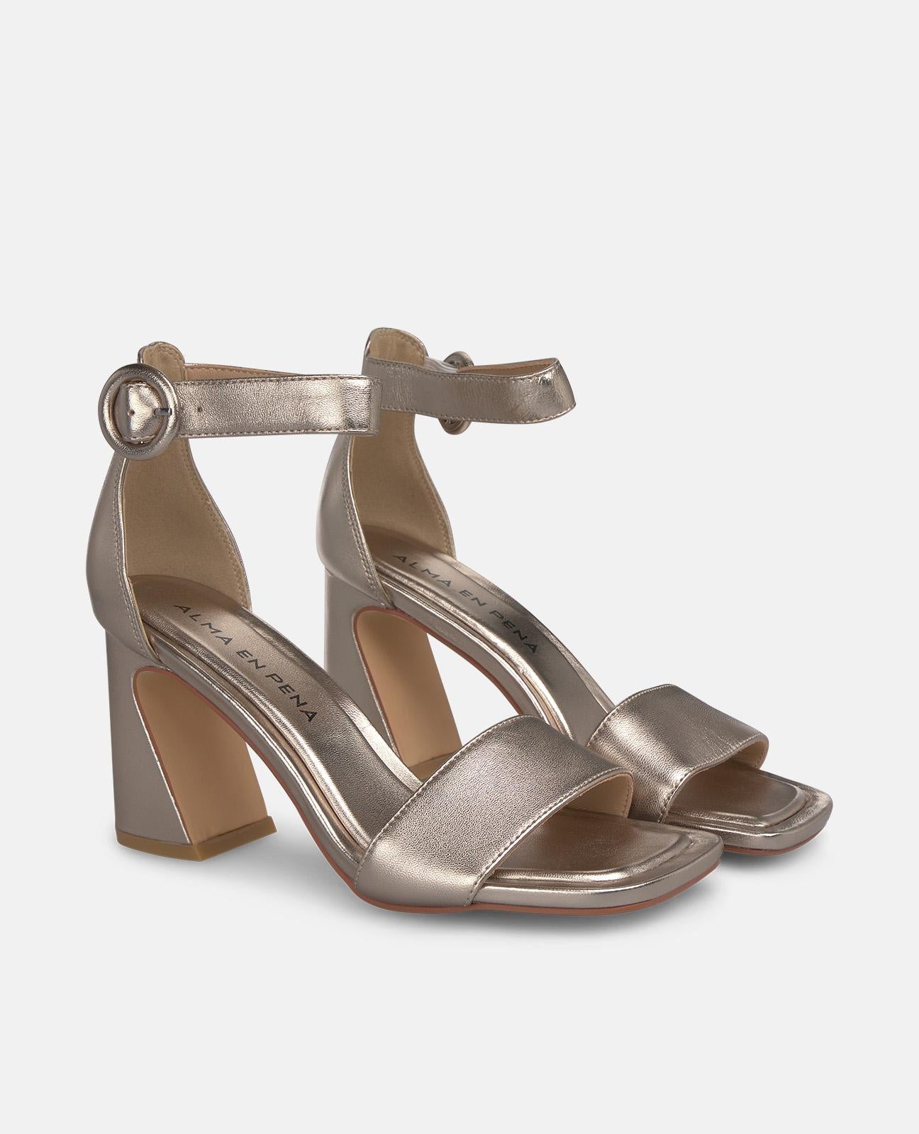 SANDALIA PULSERA TACÓN