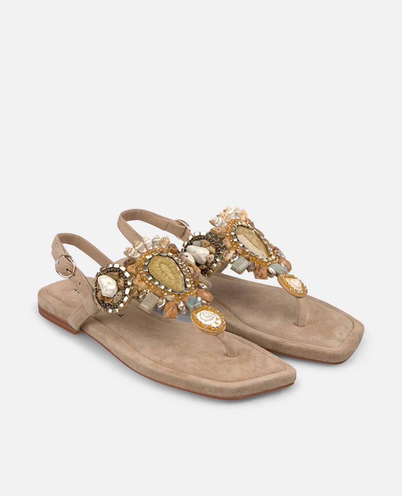 FLAT SANDAL