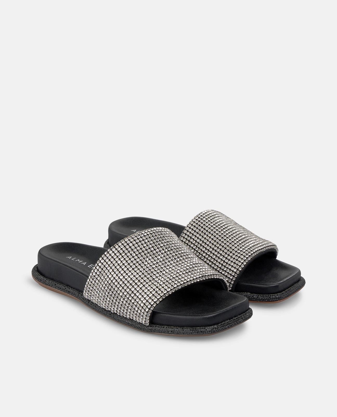 SANDAL WITH PADDED STRAP
