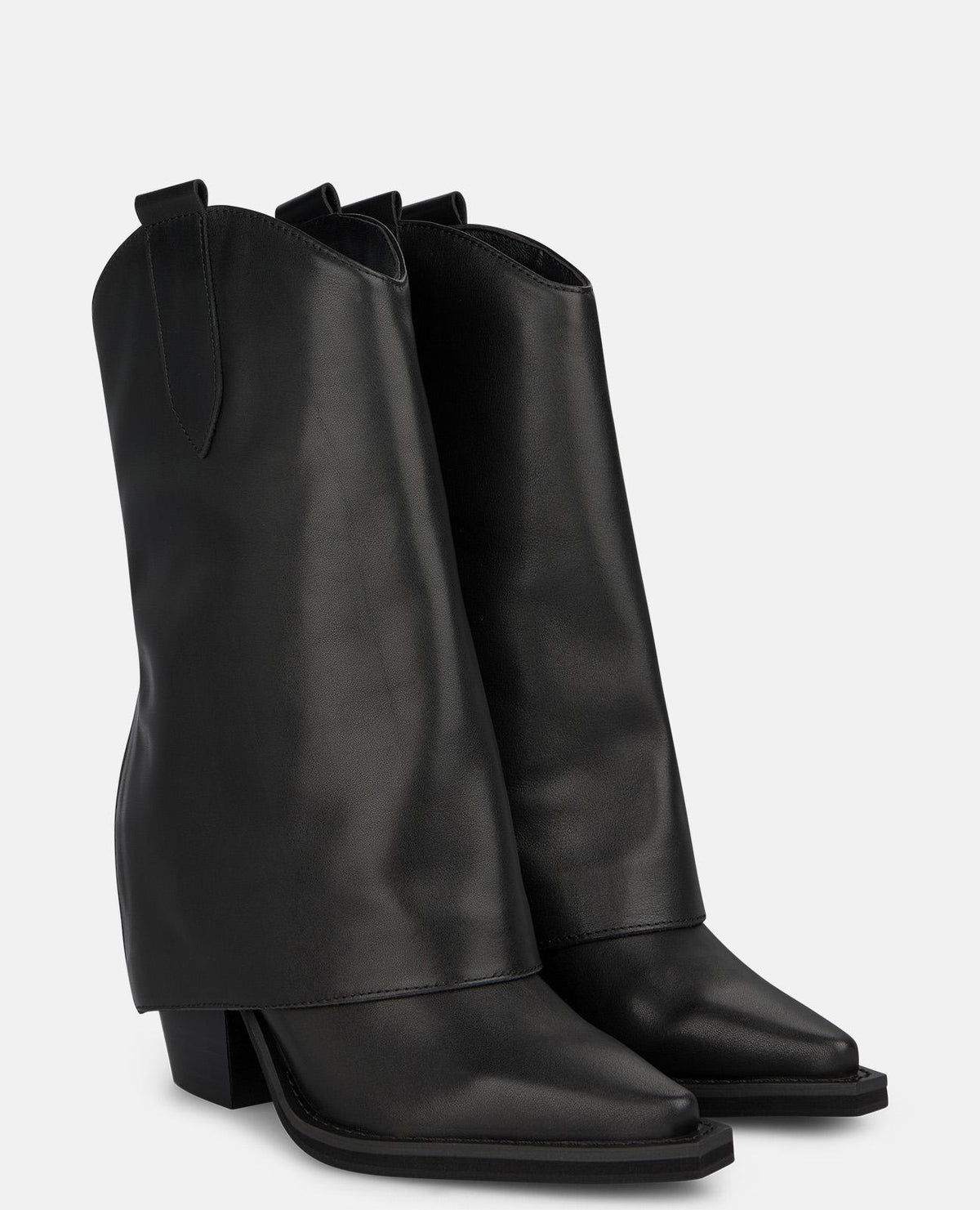 COWBOY BOOTS WITH A ZIPPER CLOSURE