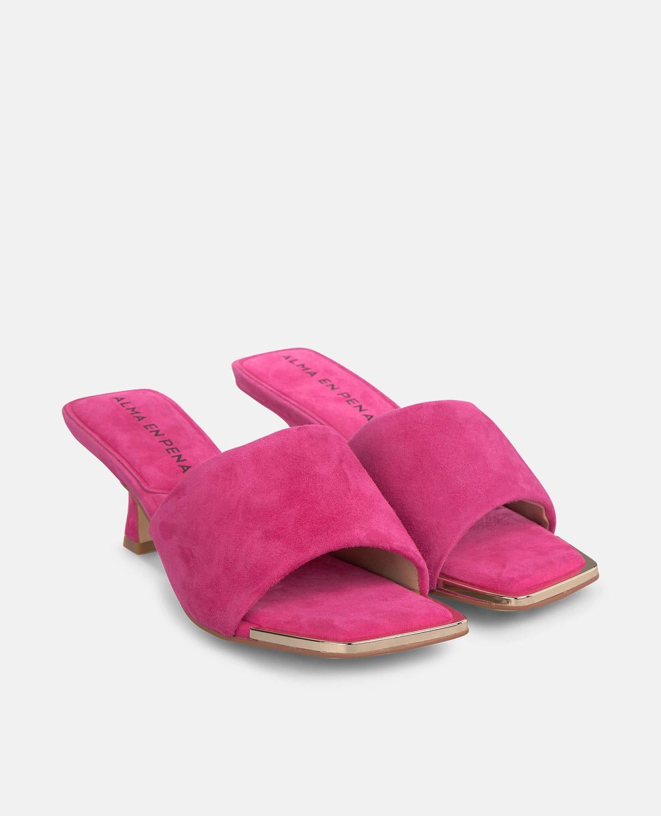 SANDALIA TACON MEDIO TIRA ANCHA