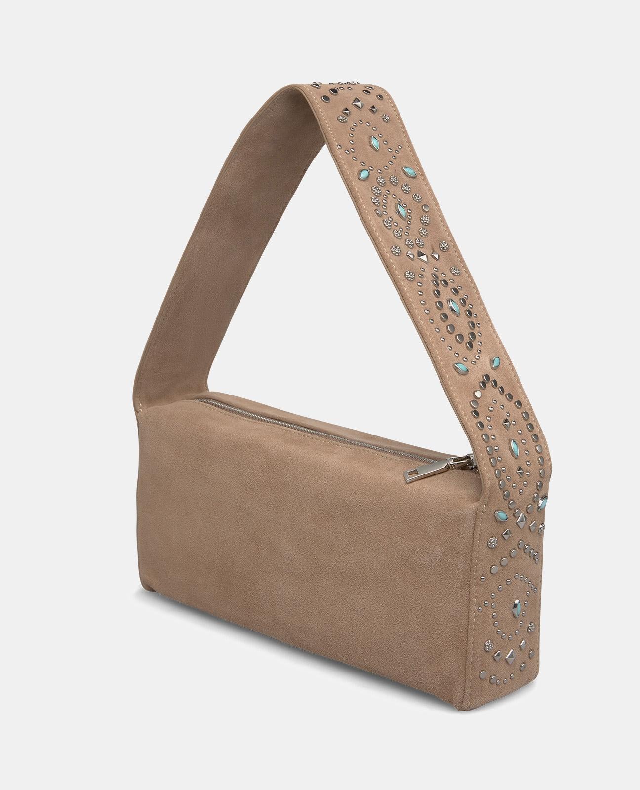 SAC À MAIN AVEC CLOUS