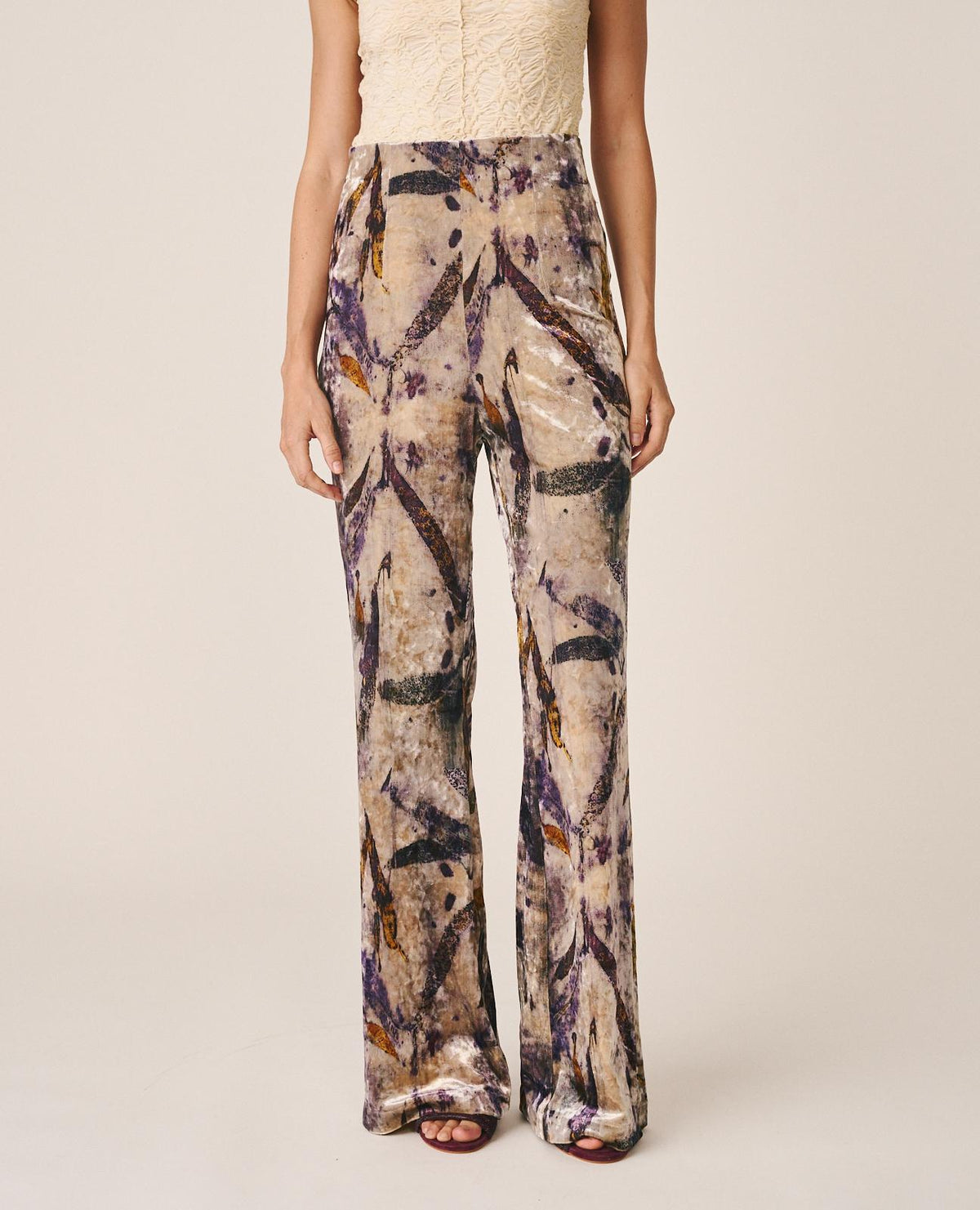 PANTALÓN TERCIOPELO ESTAMPADO